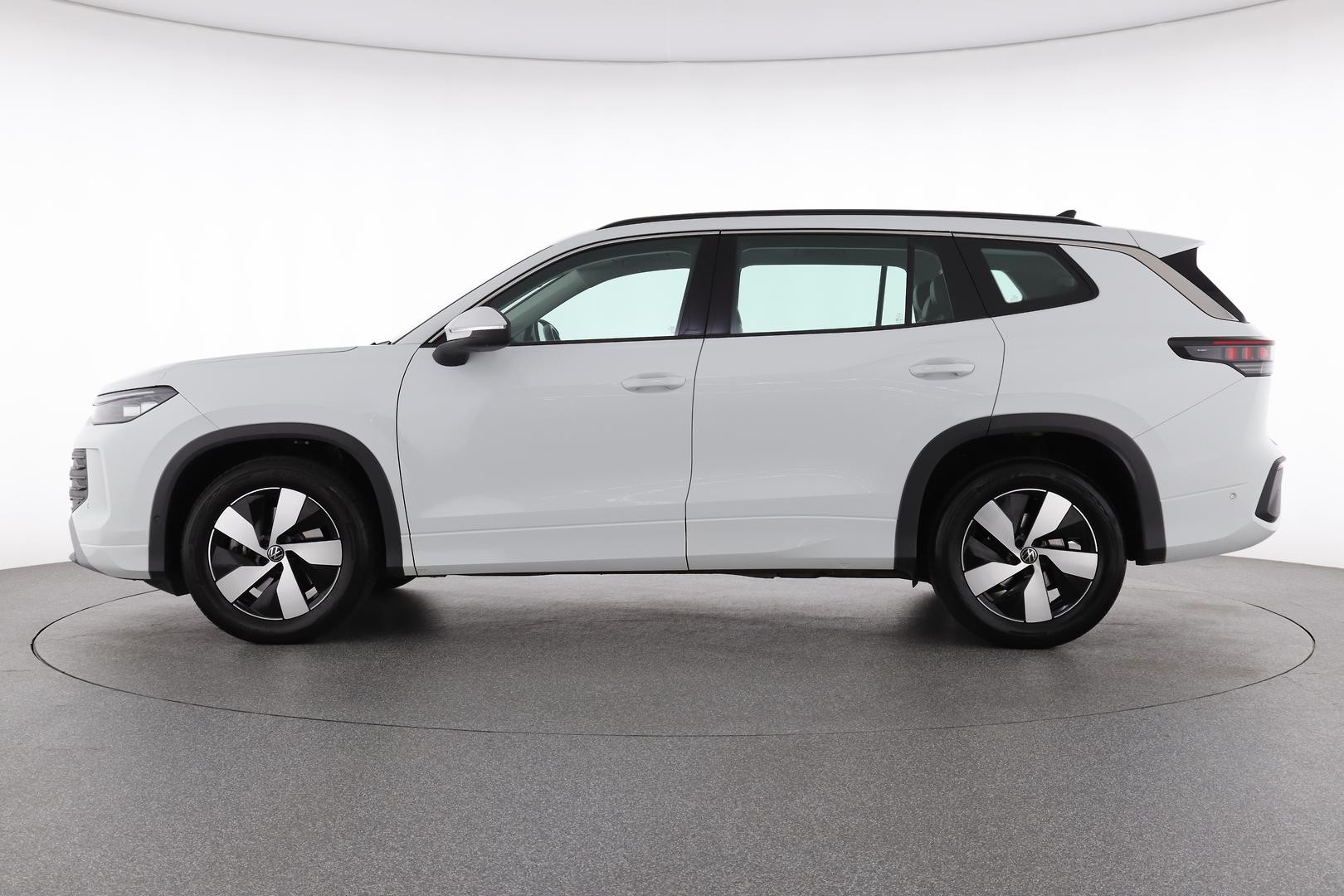 Volkswagen Tayron image 3
