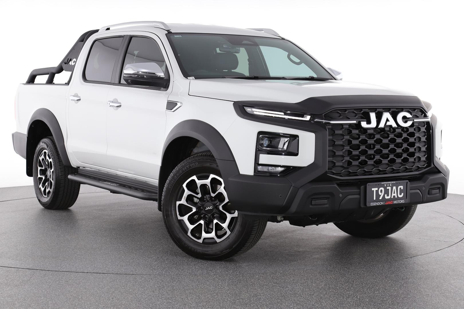 Jac T9 image 1