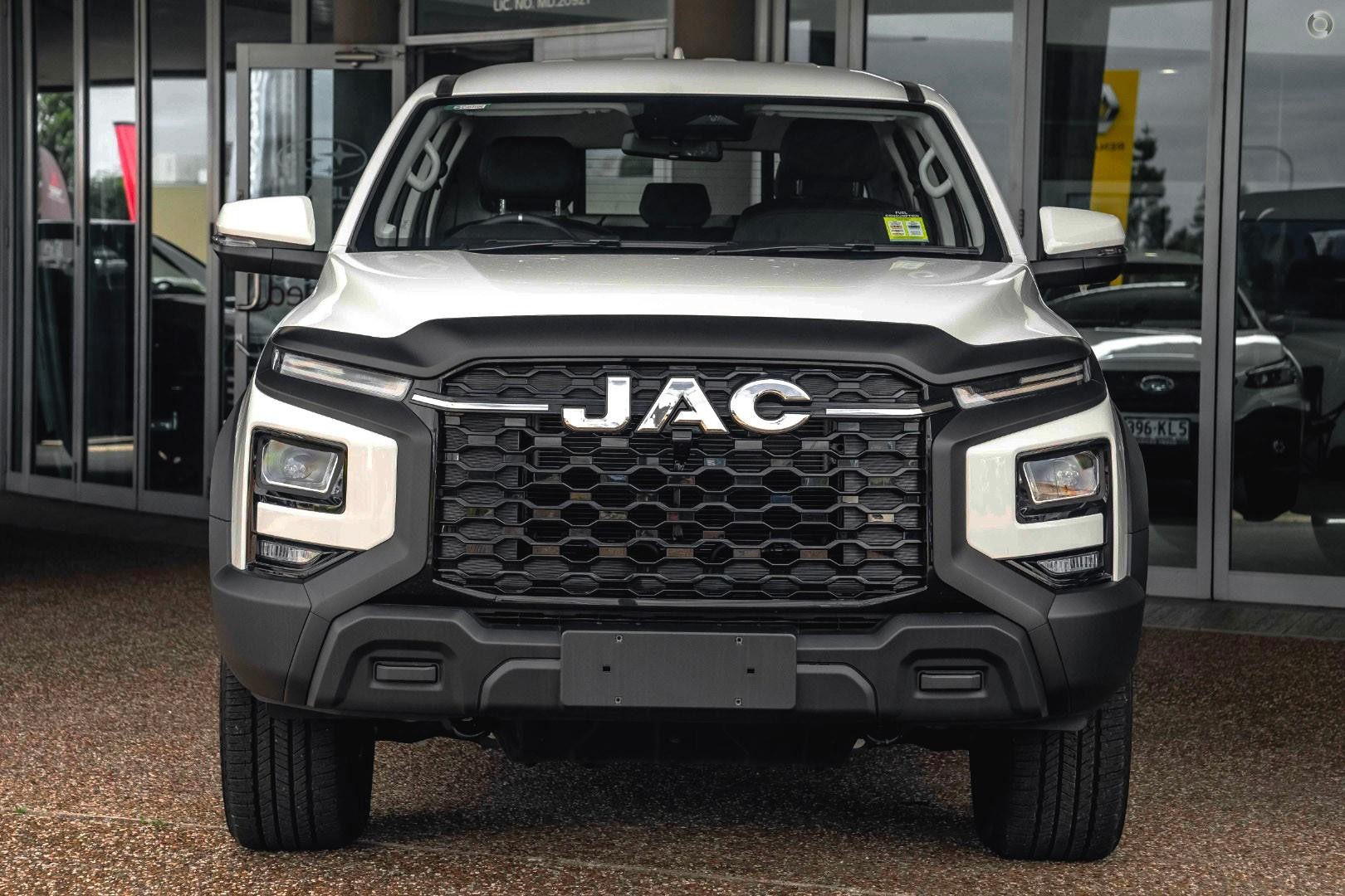 Jac T9 image 2