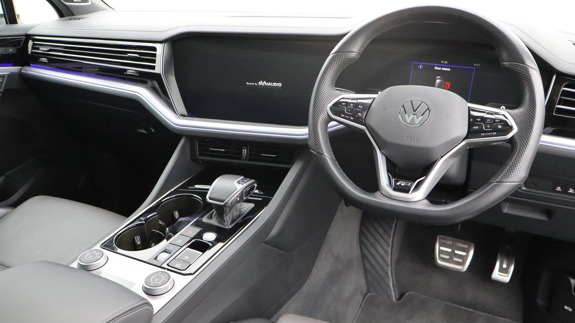 Volkswagen Touareg image 4