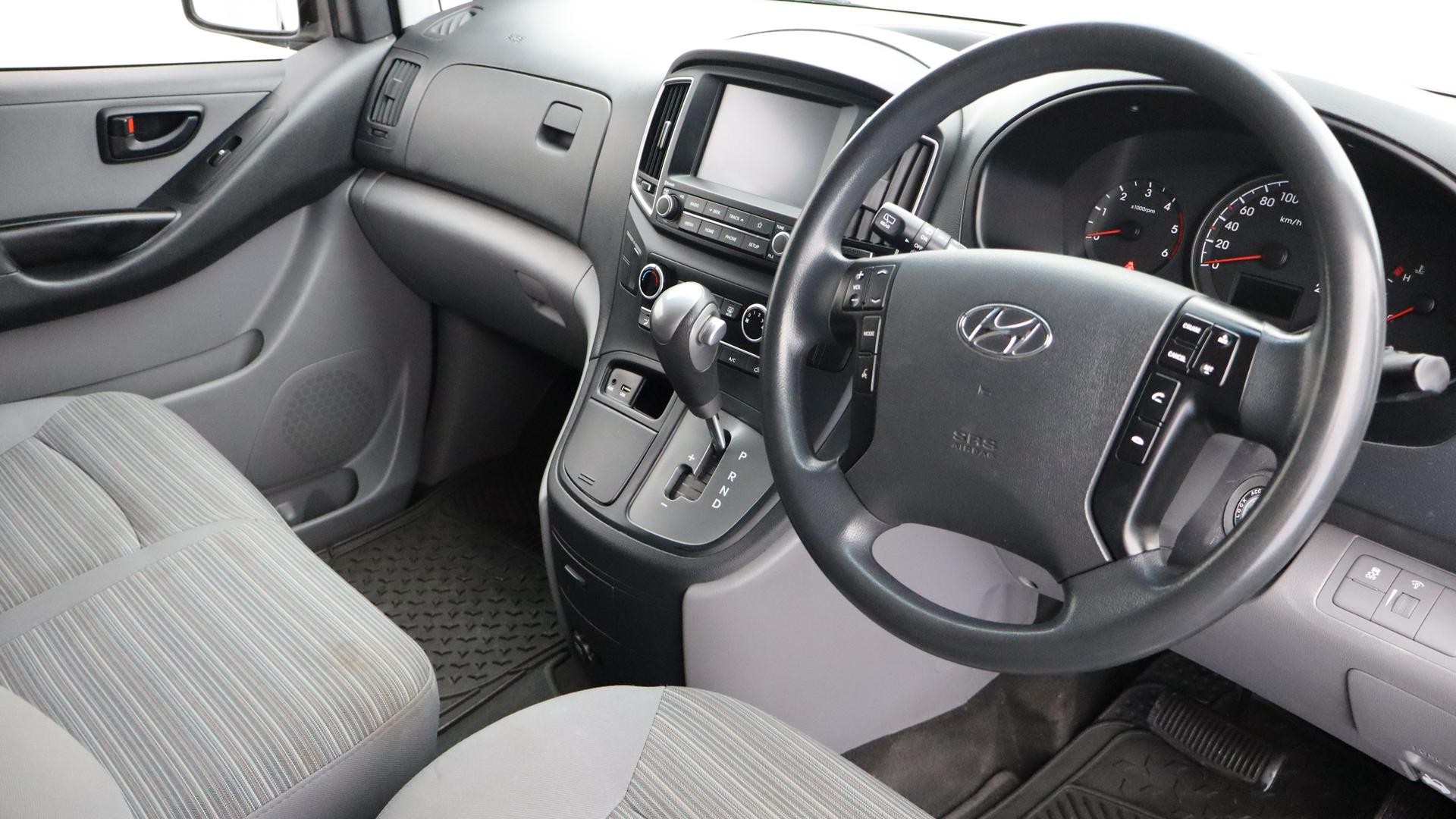 Hyundai Iload image 4