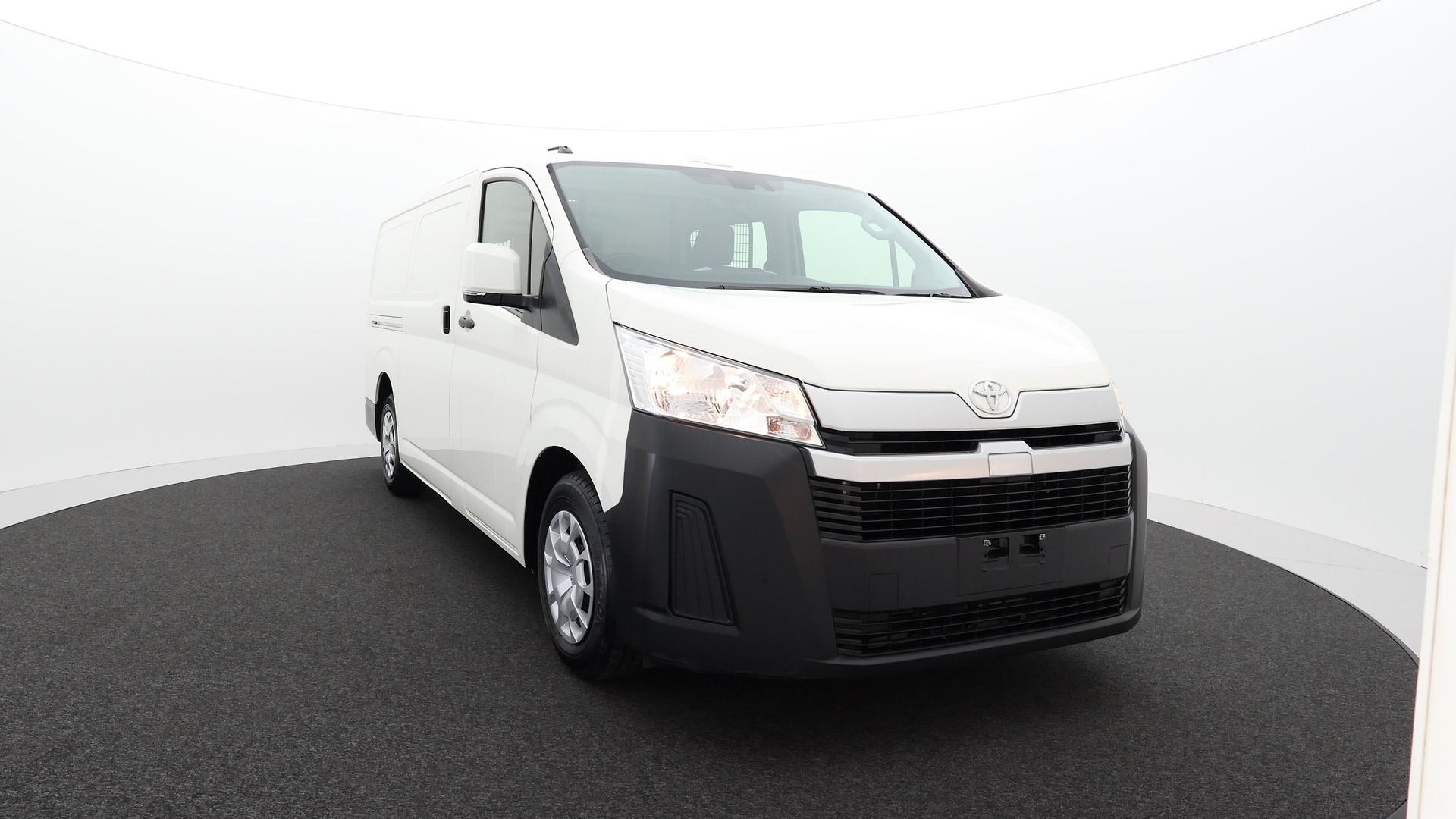 Toyota Hiace image 3