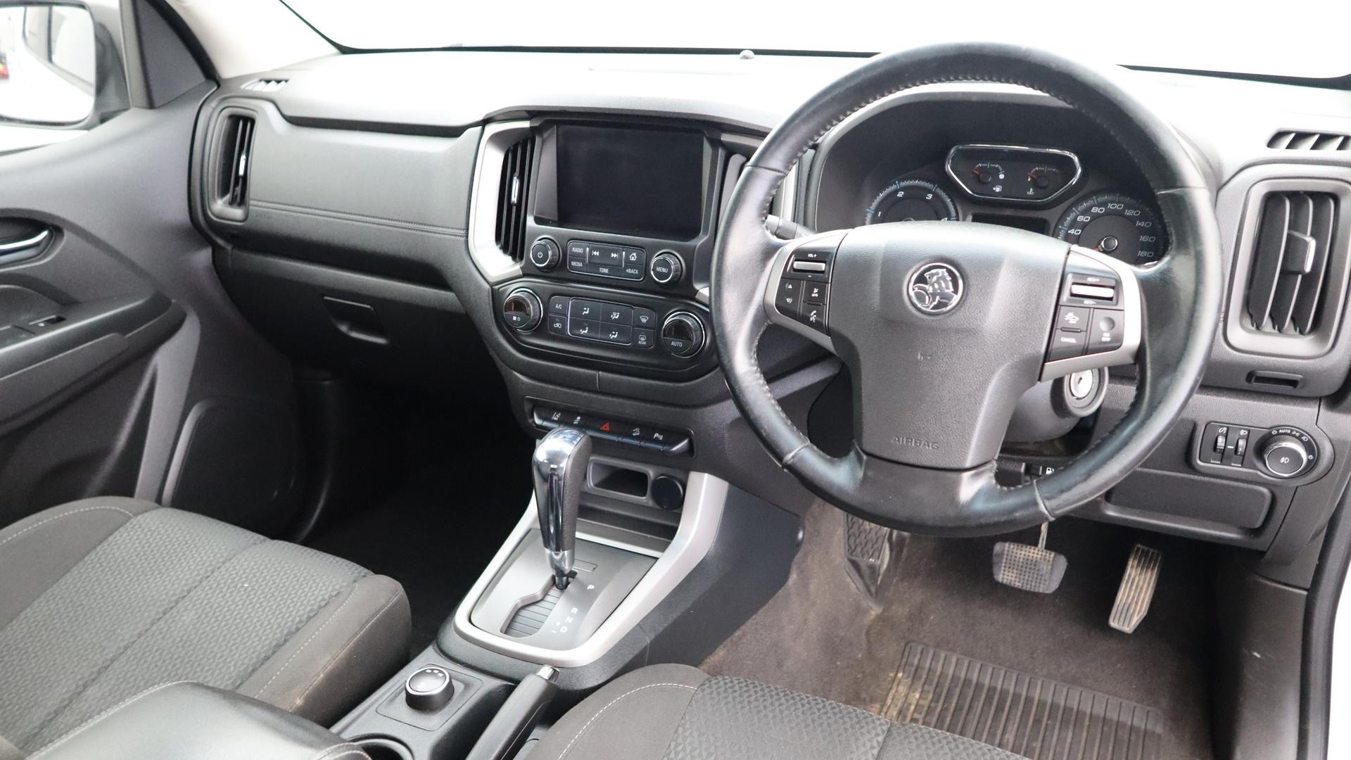 Holden Colorado image 4