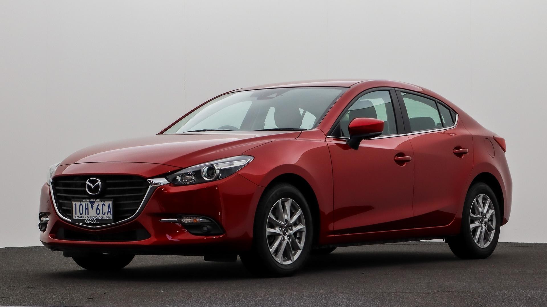 Mazda 3 image 1
