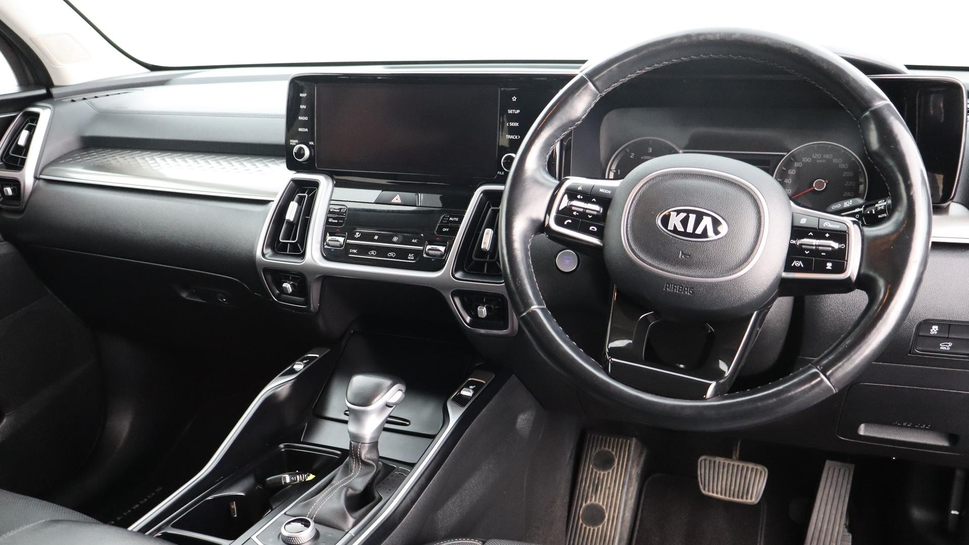 Kia Sorento image 4