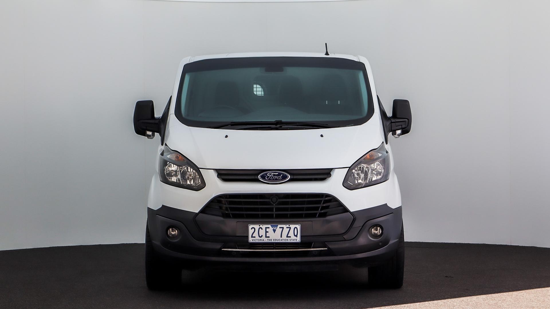Ford Transit Custom image 2