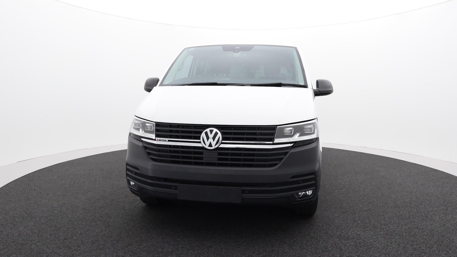 Volkswagen Transporter image 2