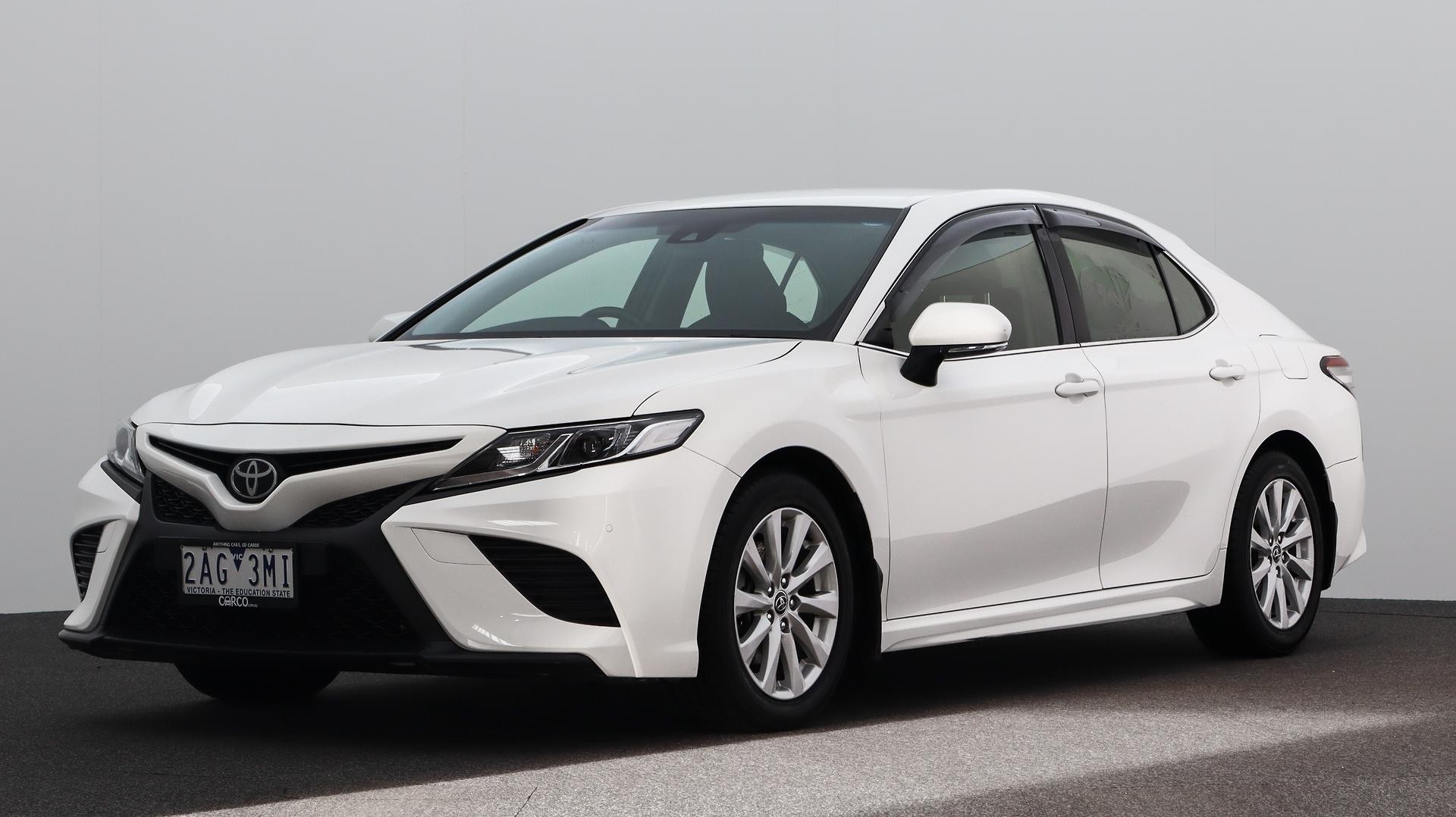 Toyota Camry image 1