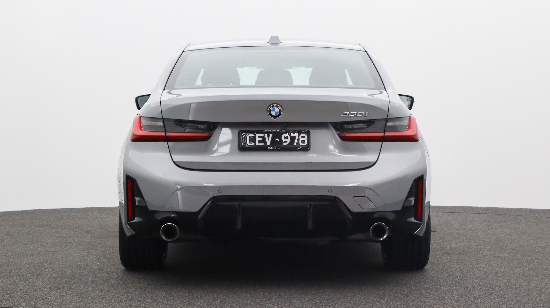 BMW 3 Series image 3