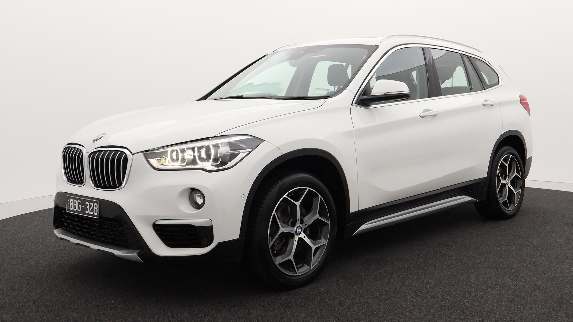 BMW X1 image 1