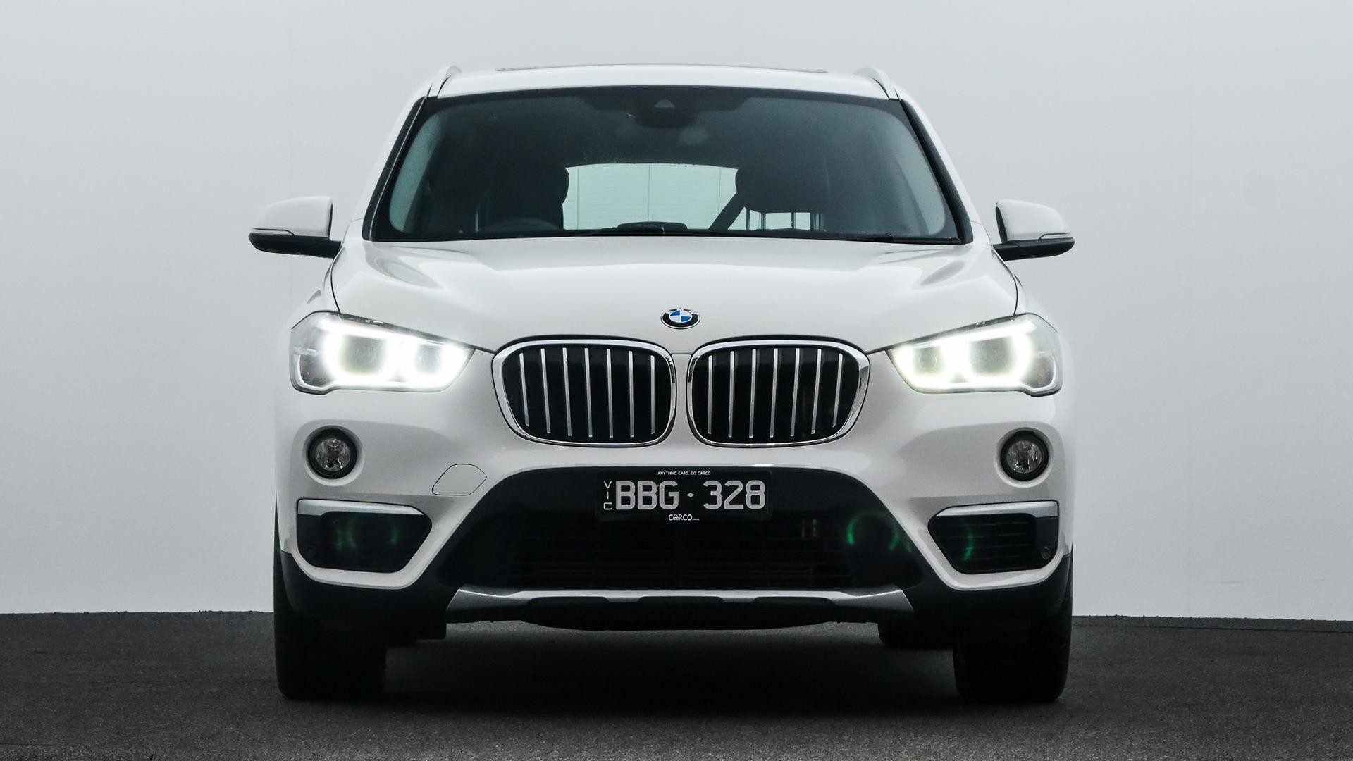 BMW X1 image 2