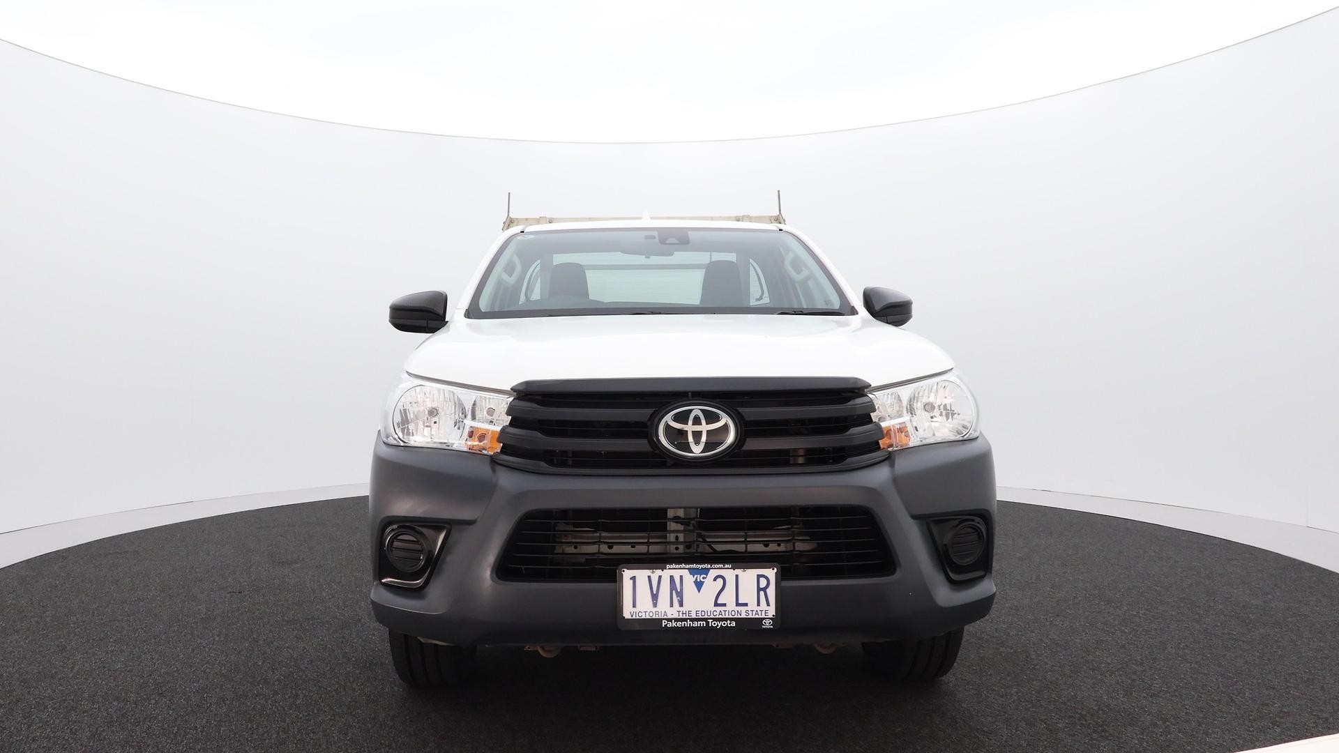 Toyota Hilux image 2