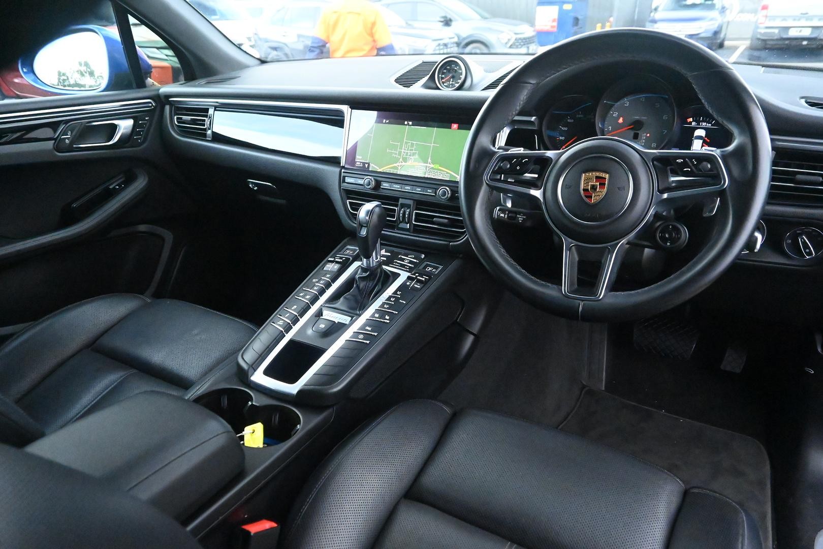 Porsche Macan image 4