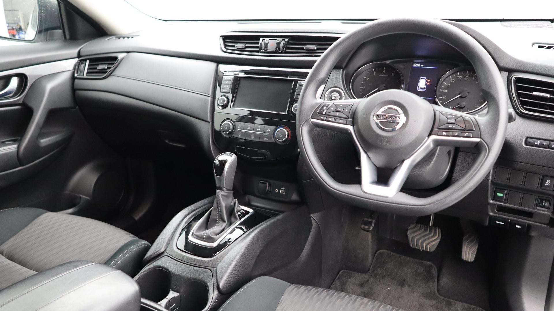 Nissan X-trail image 4