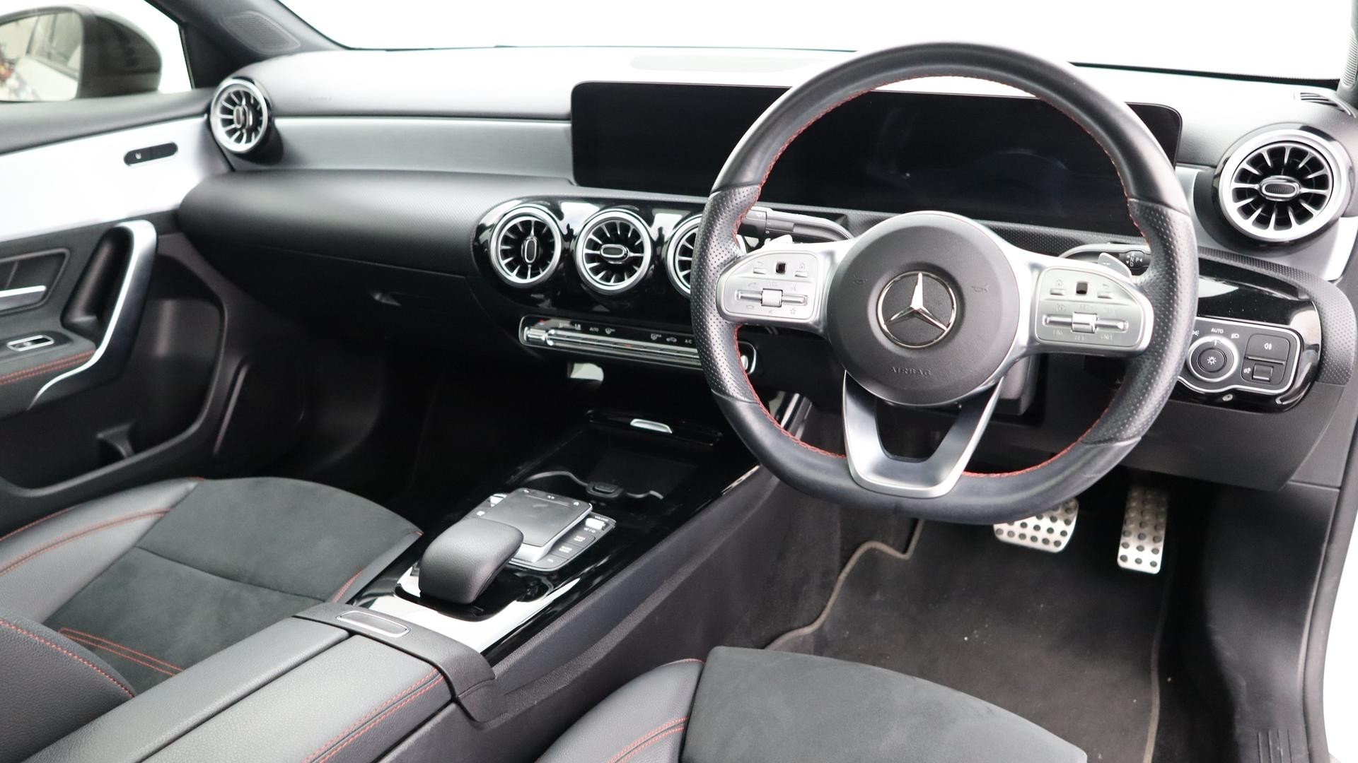Mercedes Benz A-class image 4