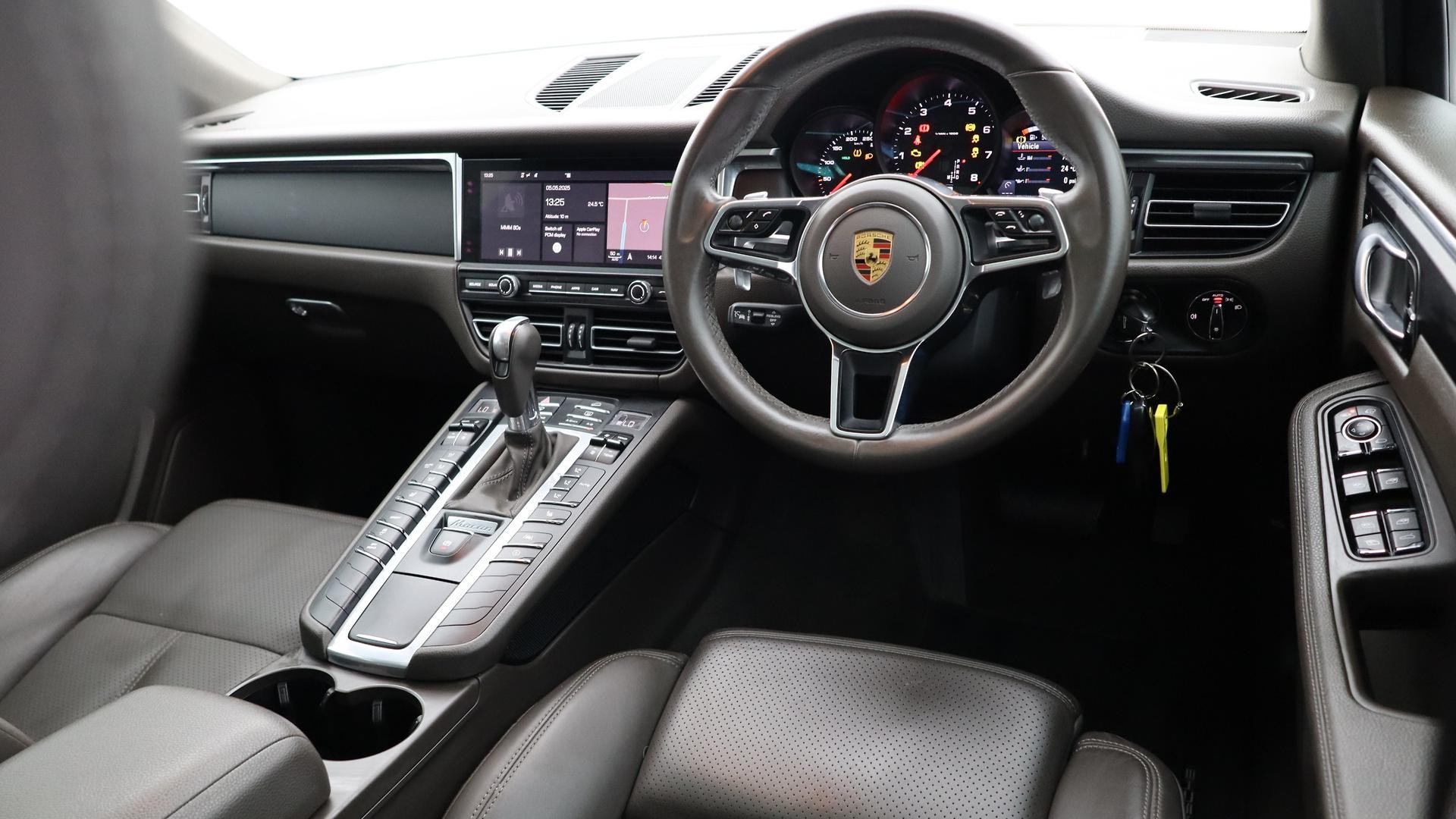 Porsche Macan image 4