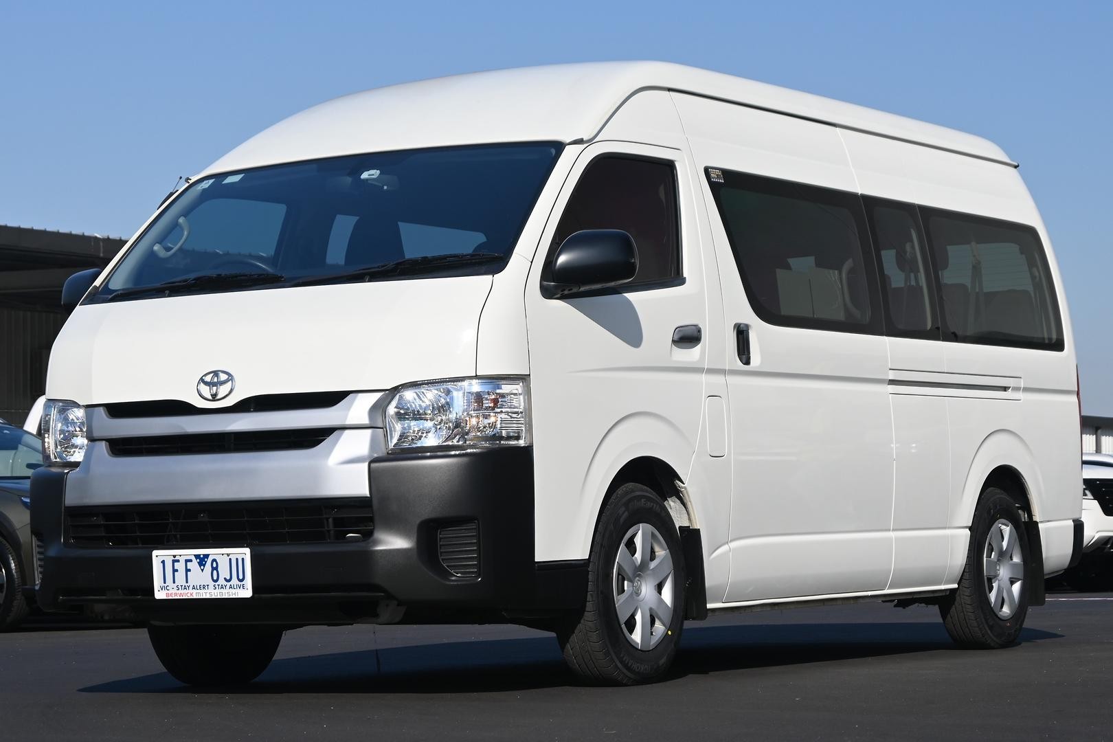 Toyota Hiace image 1