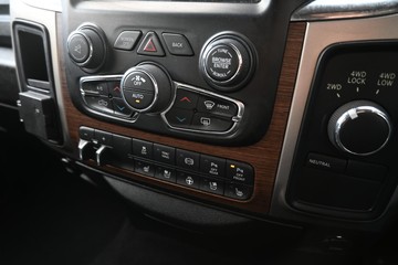 https://dvg-vehicle-assets.s3.amazonaws.com/C1284/6jrx0gg9y5hiu9i9cq3qg3ck6.jpg