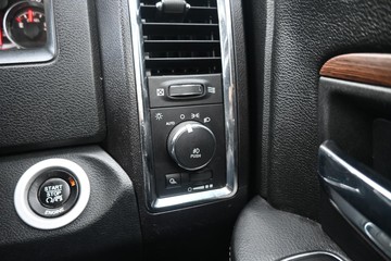 https://dvg-vehicle-assets.s3.amazonaws.com/C1284/7ywzl7nffq0ileczpf6l3r91u.jpg