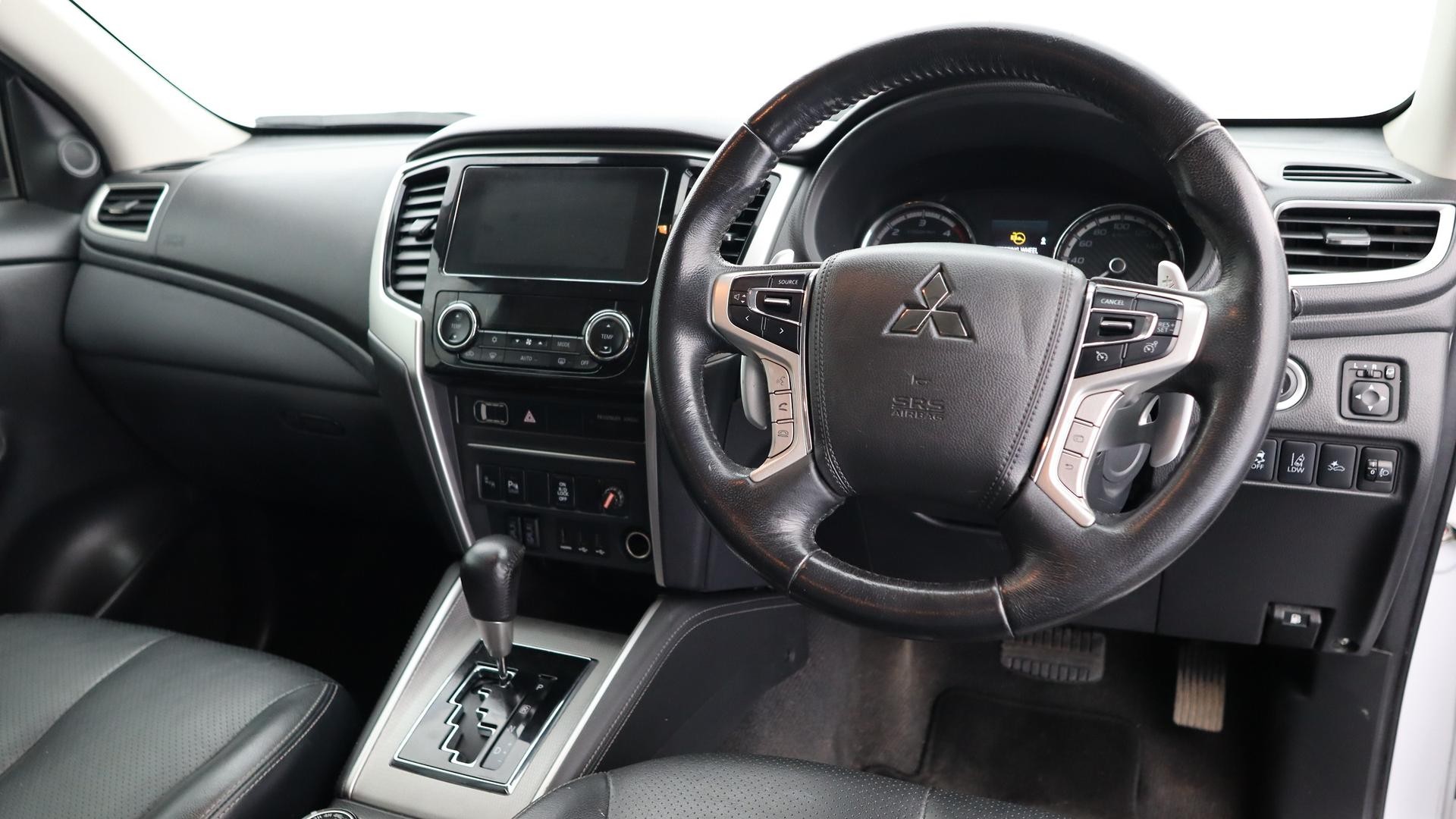 Mitsubishi Triton image 4