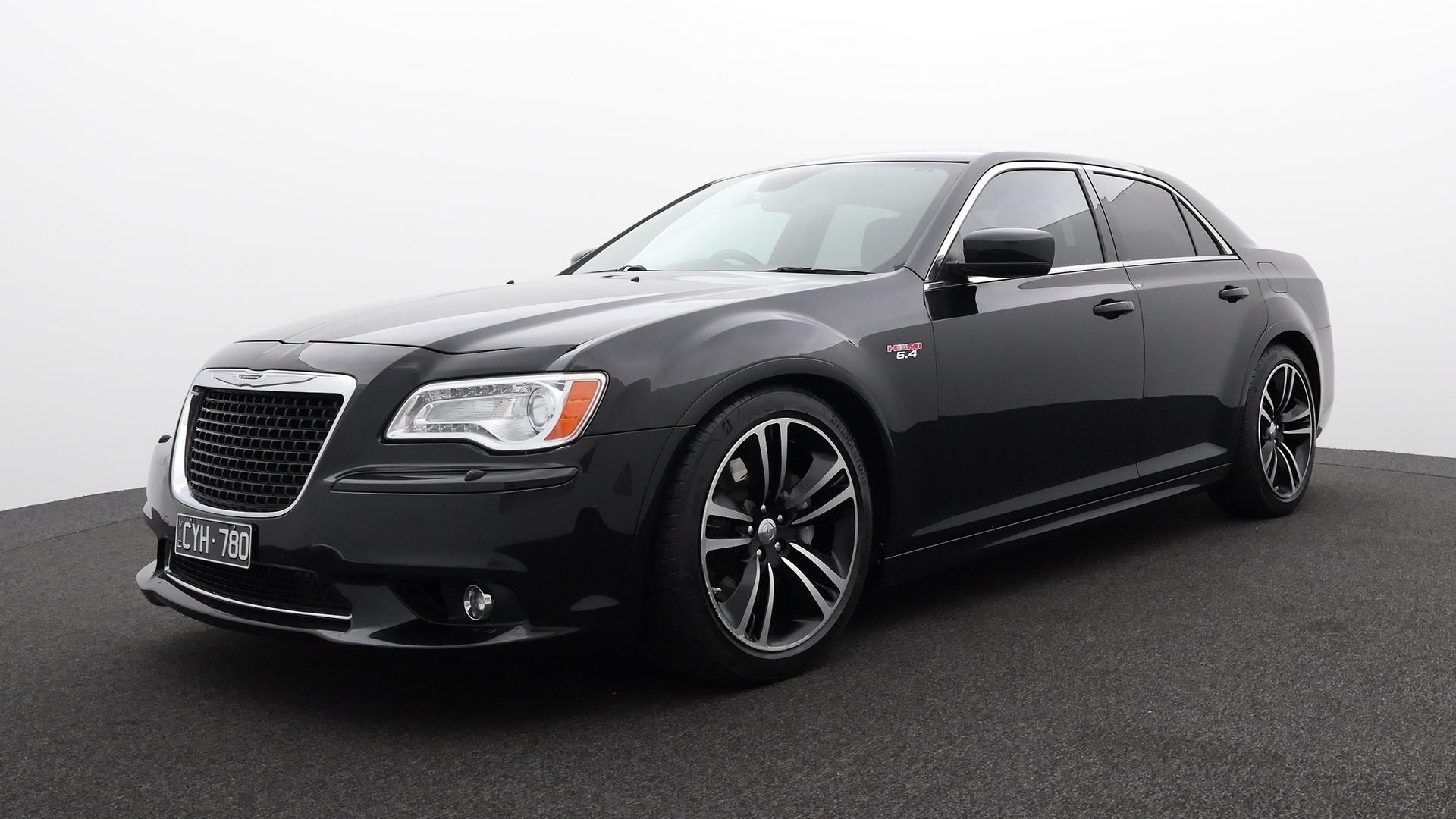 Chrysler 300 image 1