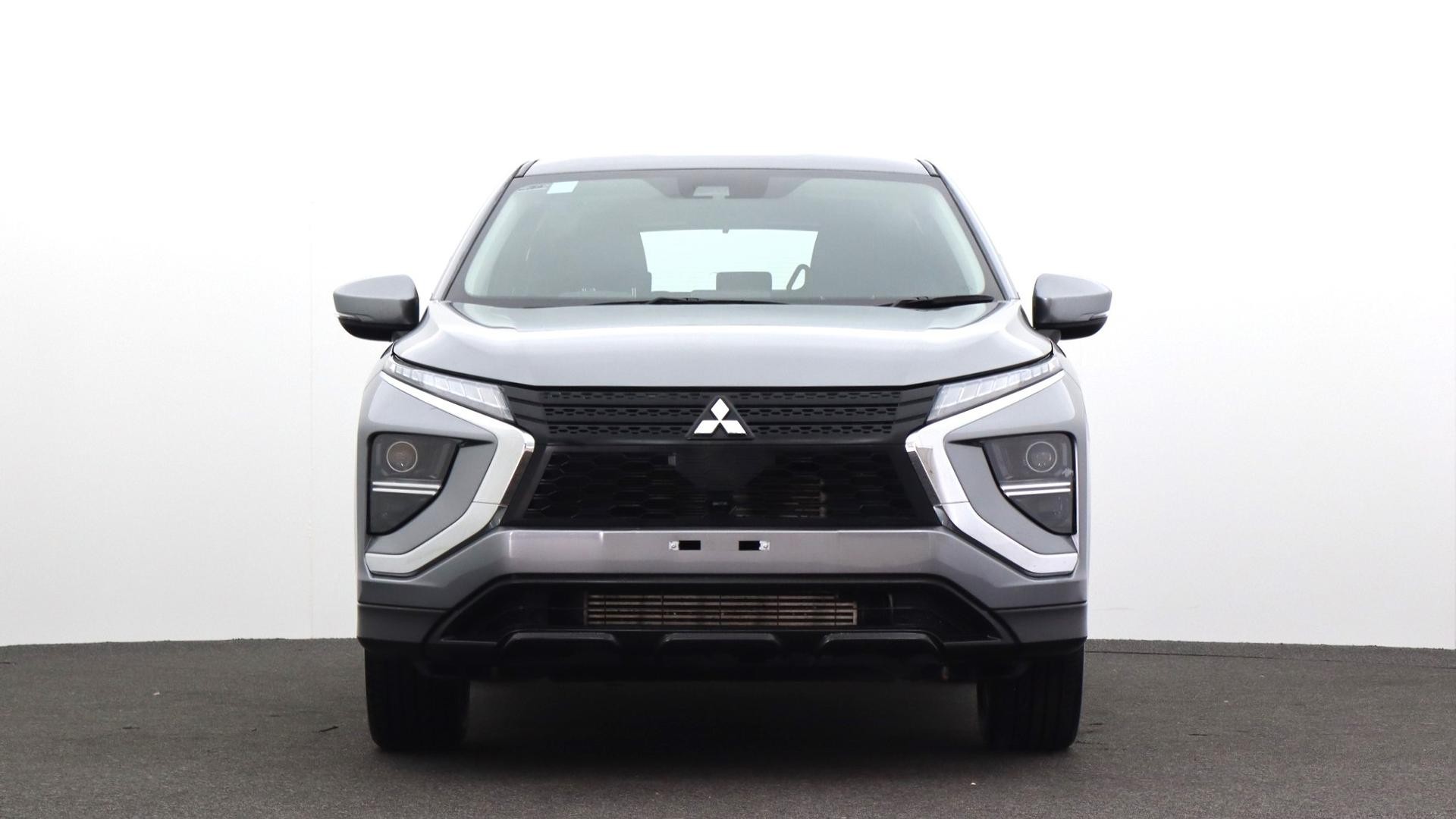Mitsubishi Eclipse Cross image 2