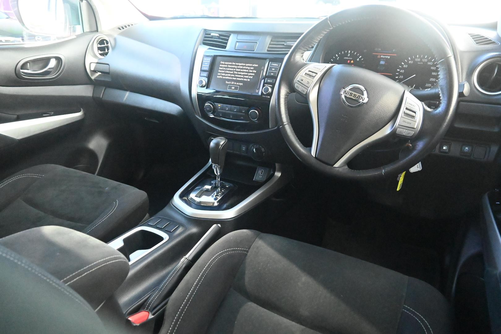 Nissan Navara image 4
