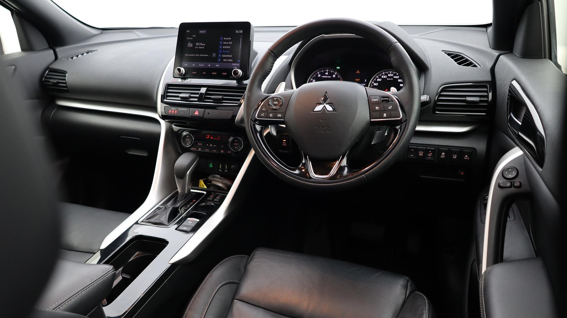 Mitsubishi Eclipse Cross image 4