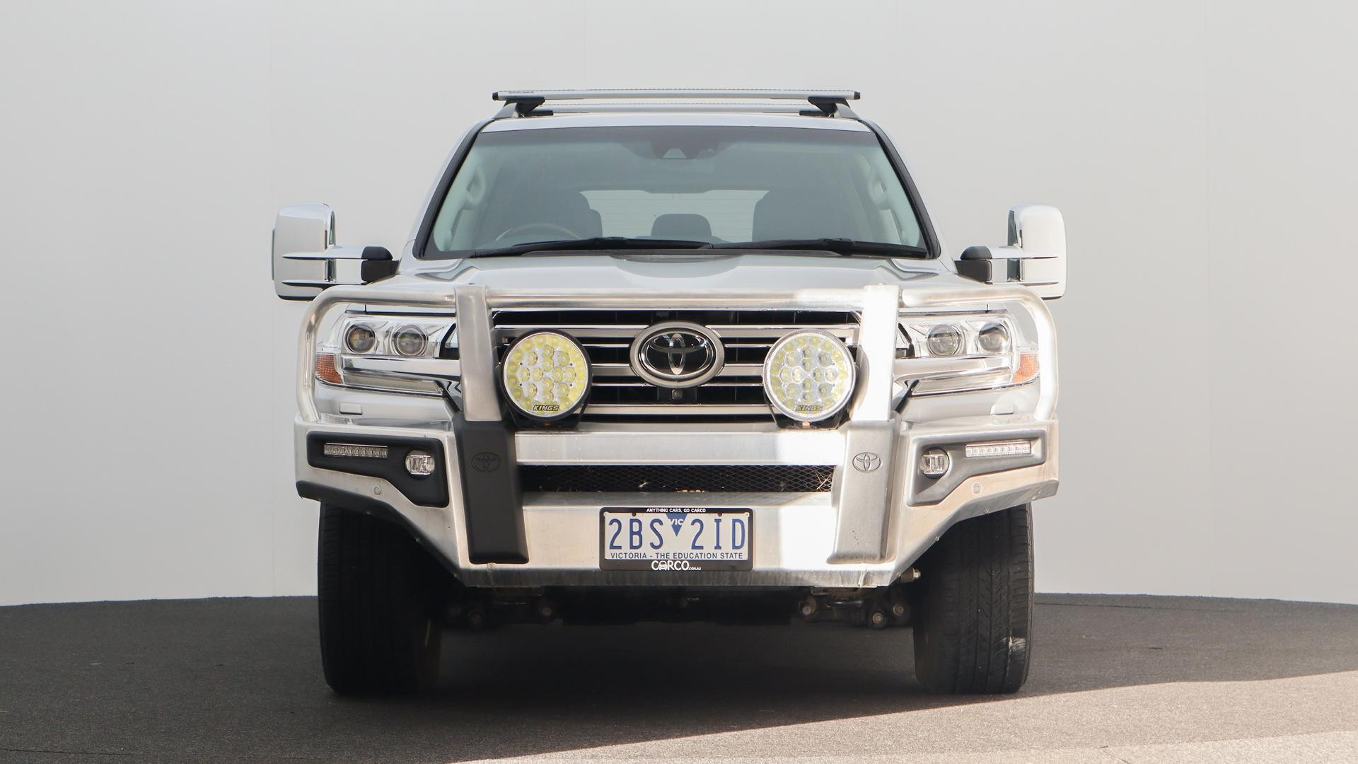 Toyota Landcruiser image 2