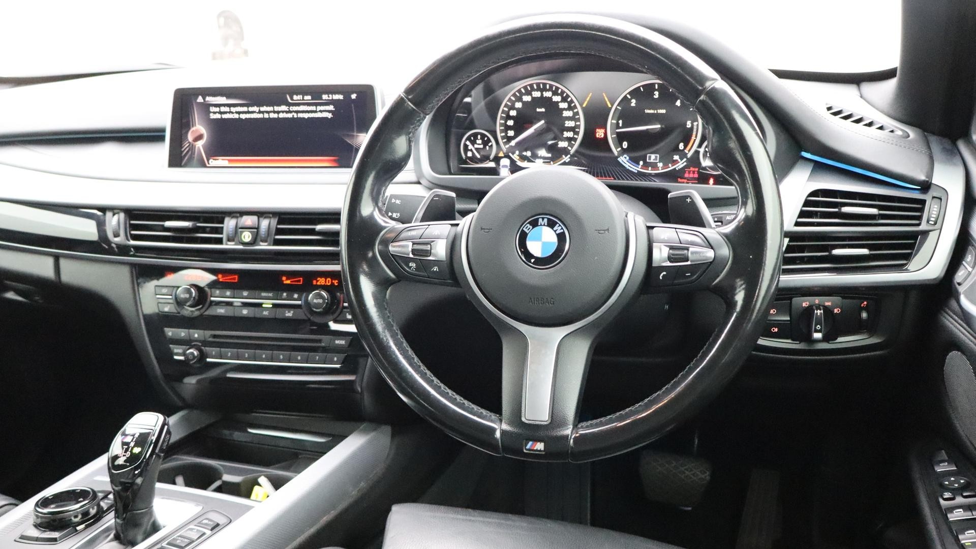 BMW X5 image 4