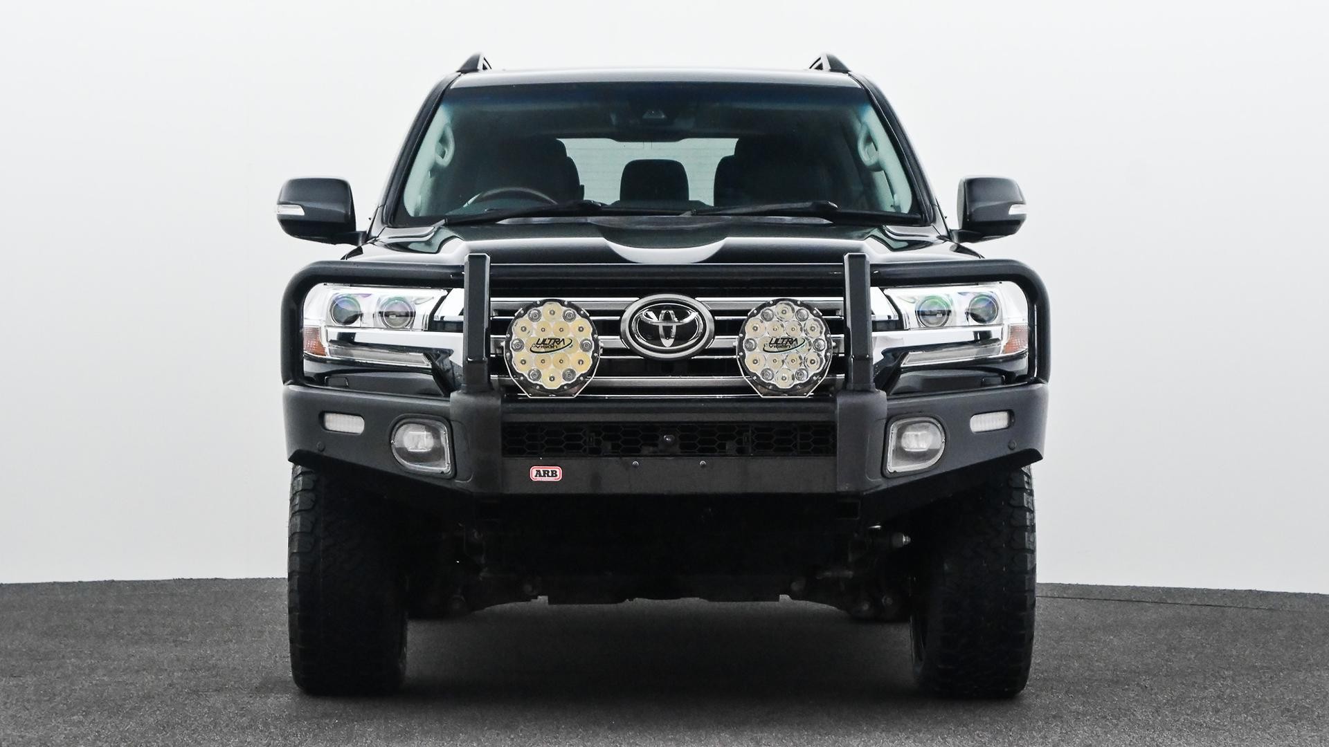 Toyota Landcruiser image 2