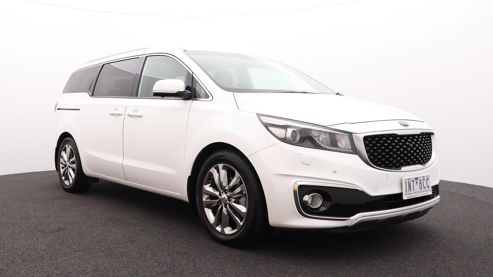 Kia Carnival image 3