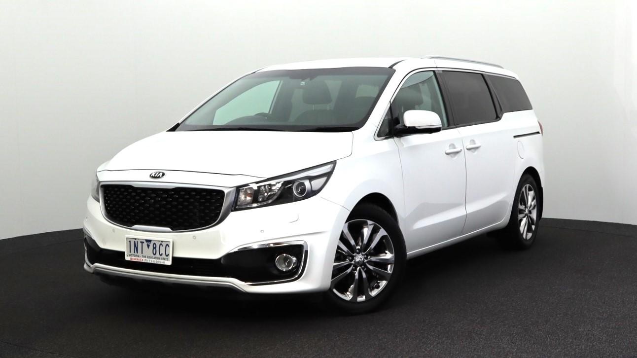 Kia Carnival image 1
