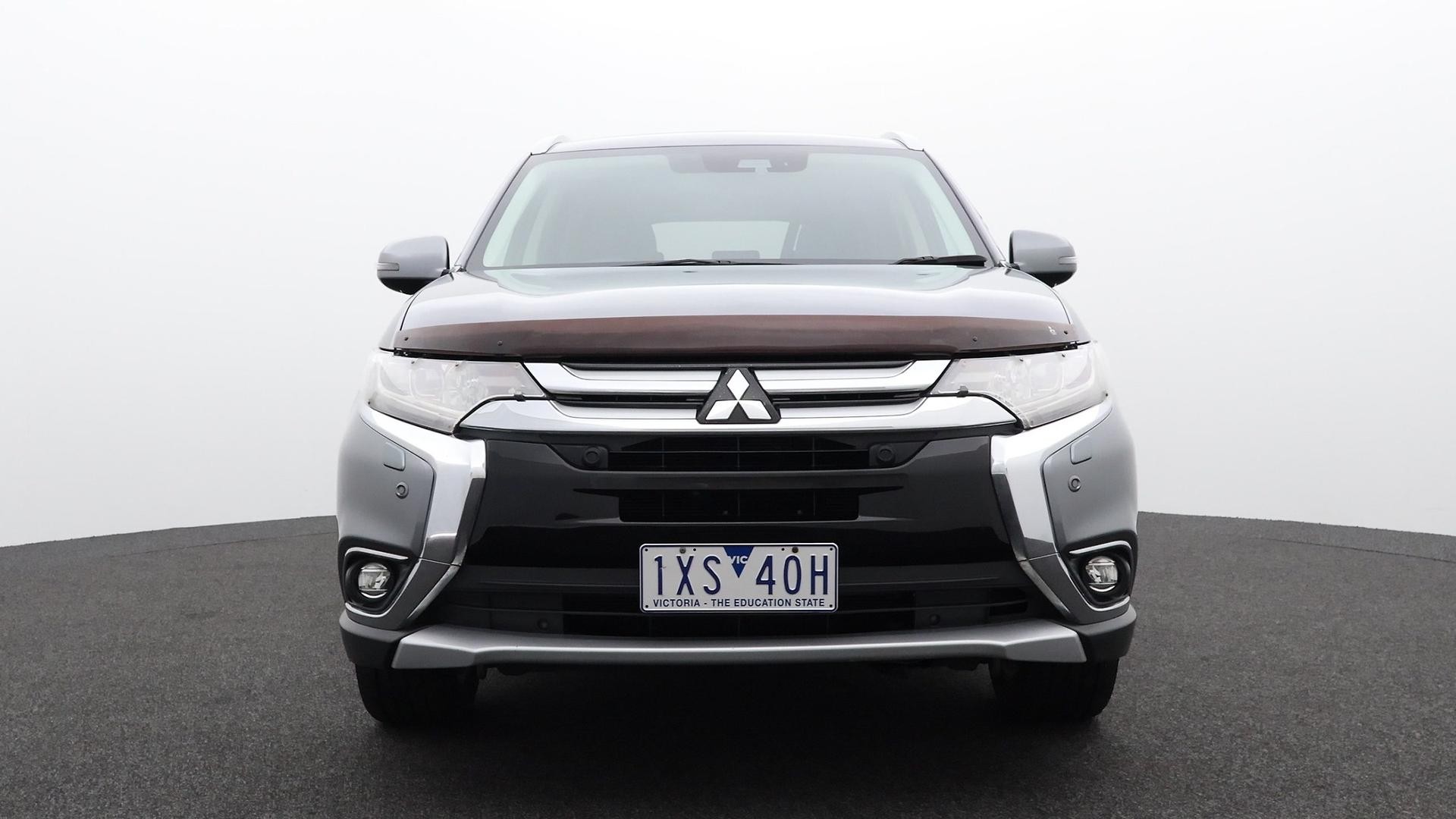 Mitsubishi Outlander image 2