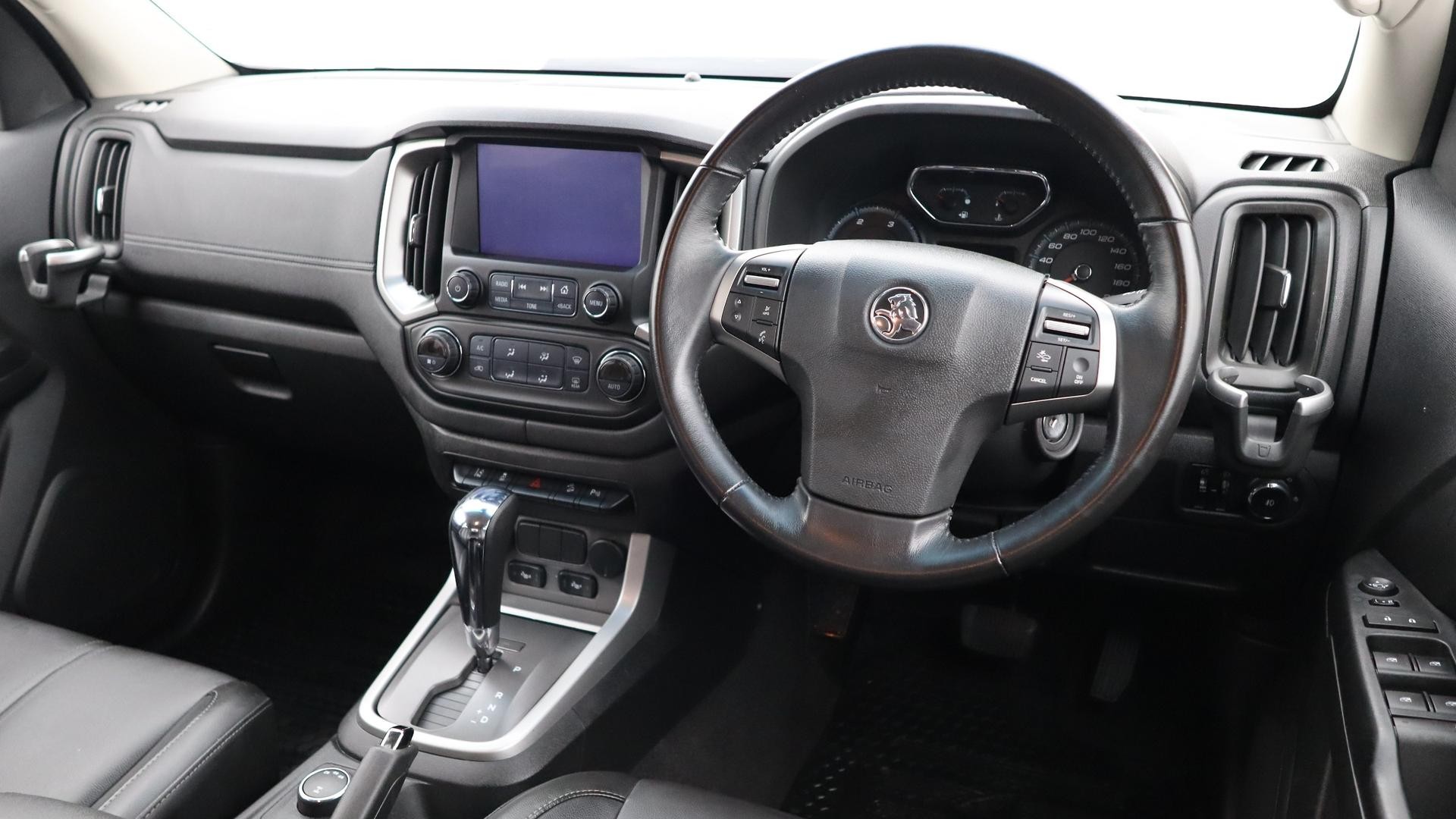 Holden Colorado image 4