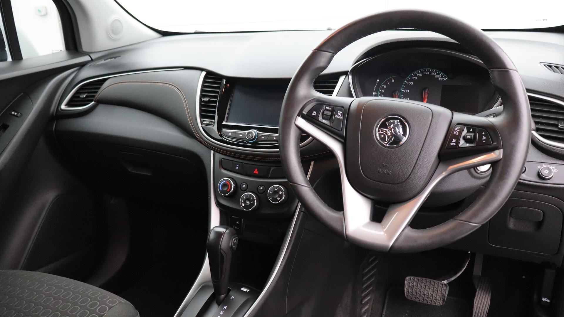 Holden Trax image 4