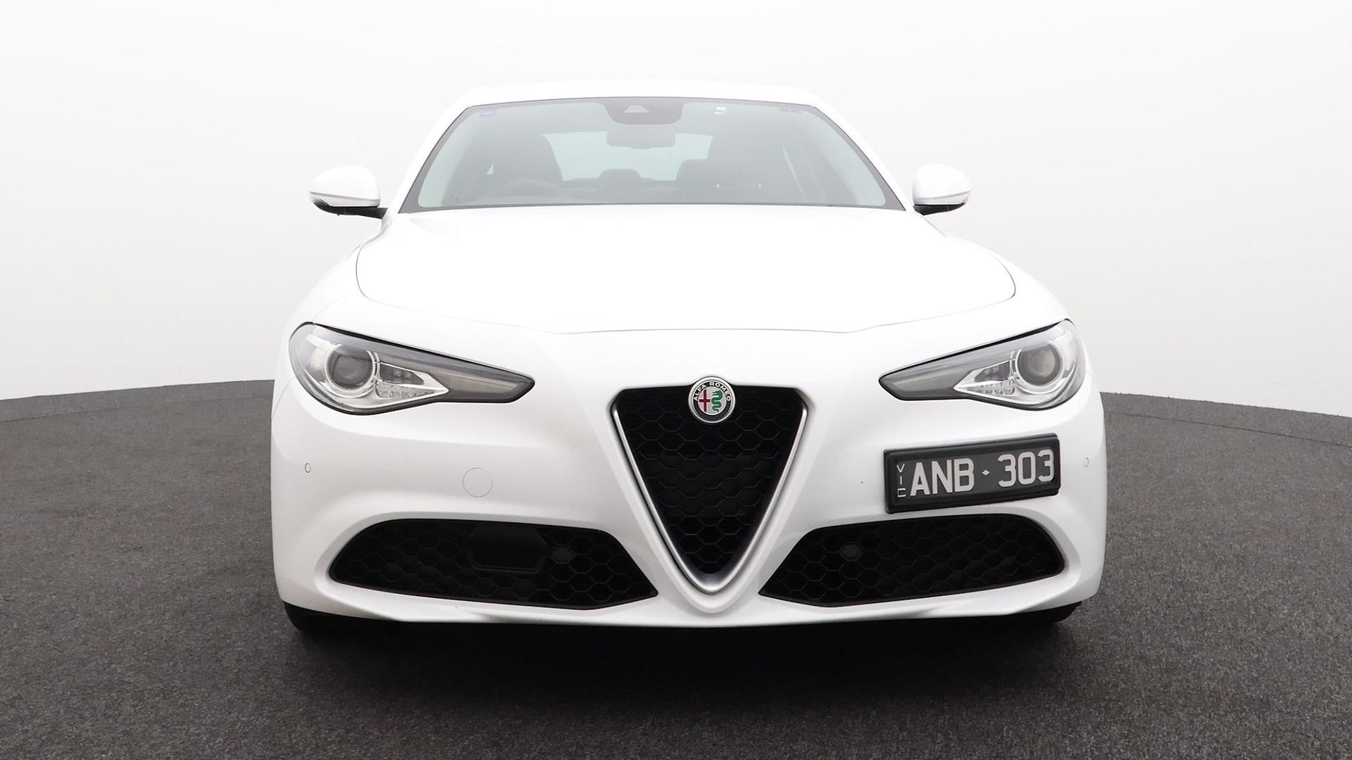 Alfa Romeo Giulia image 2
