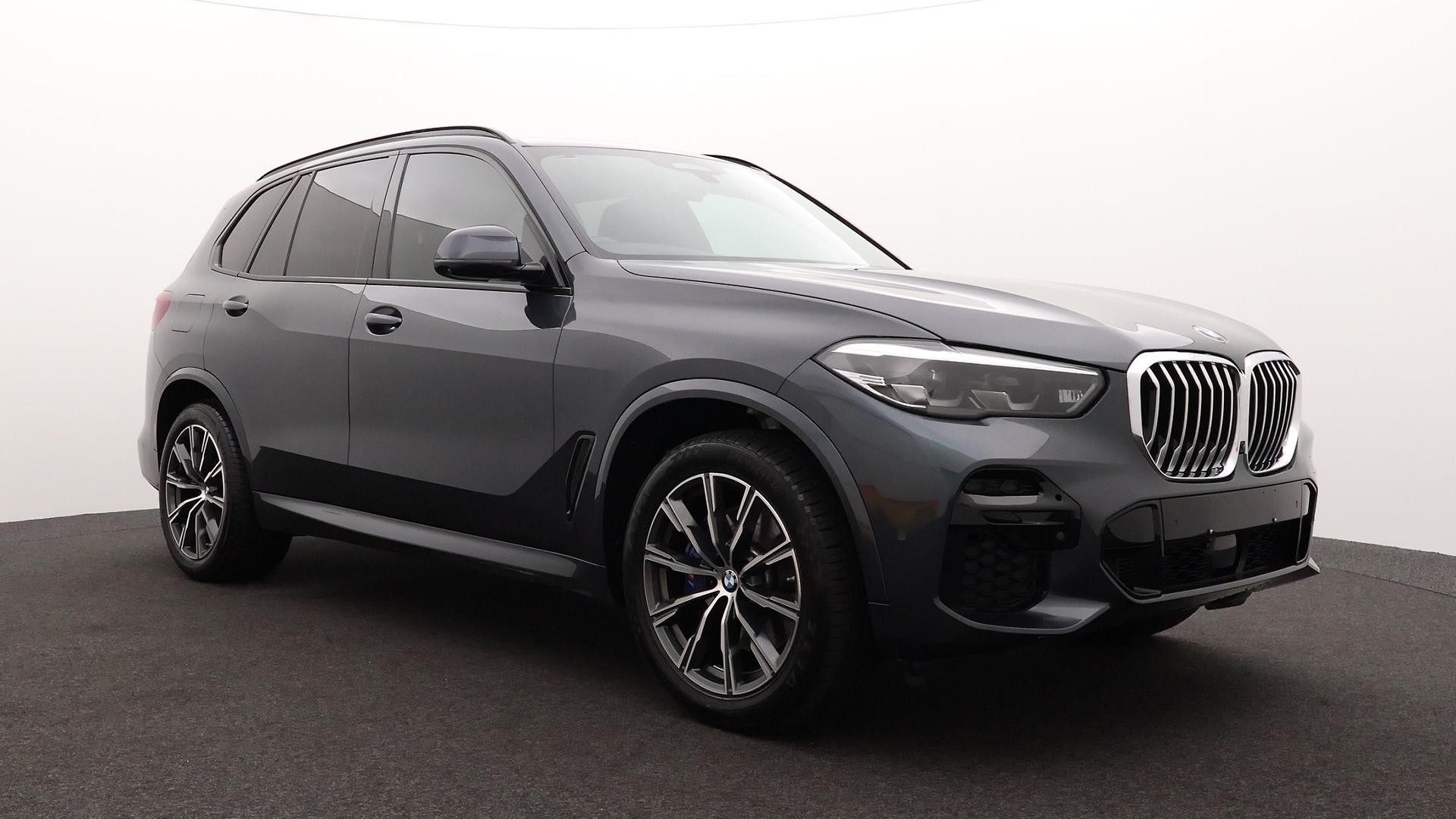 BMW X5 image 2