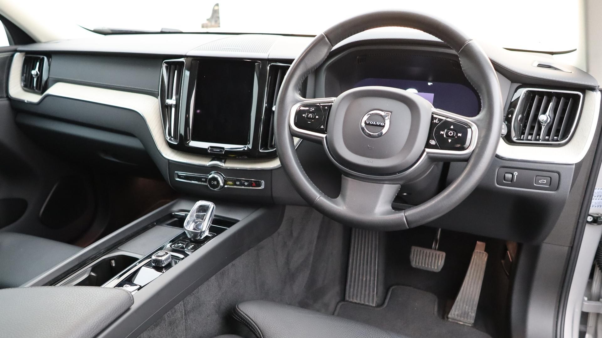 Volvo Xc60 image 4