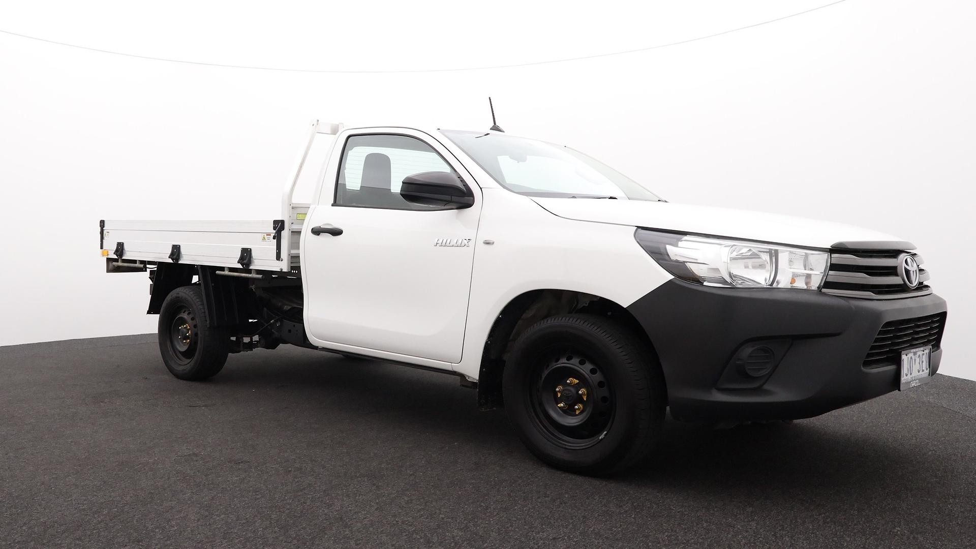 Toyota Hilux image 2