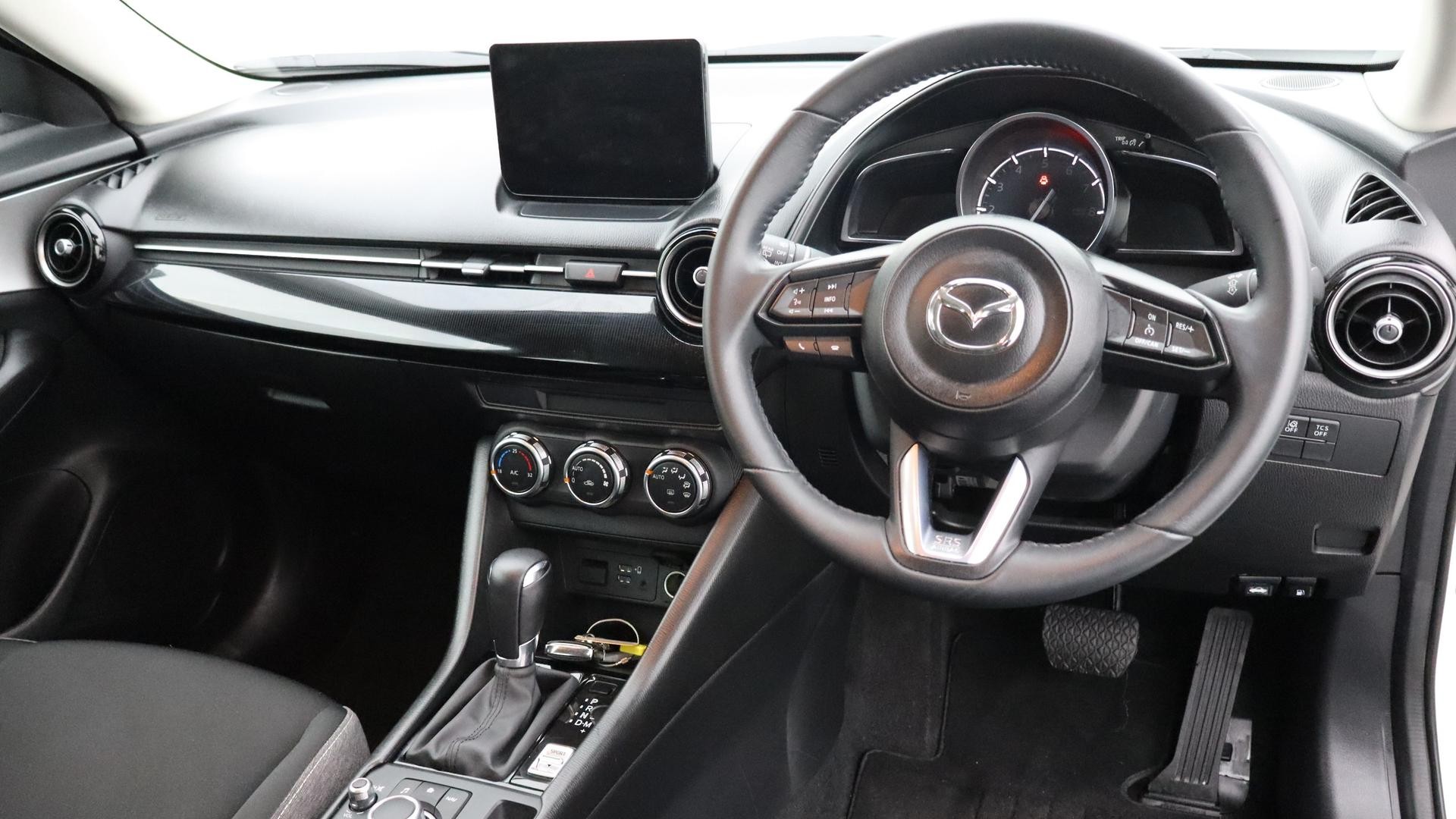 Mazda Cx-3 image 4