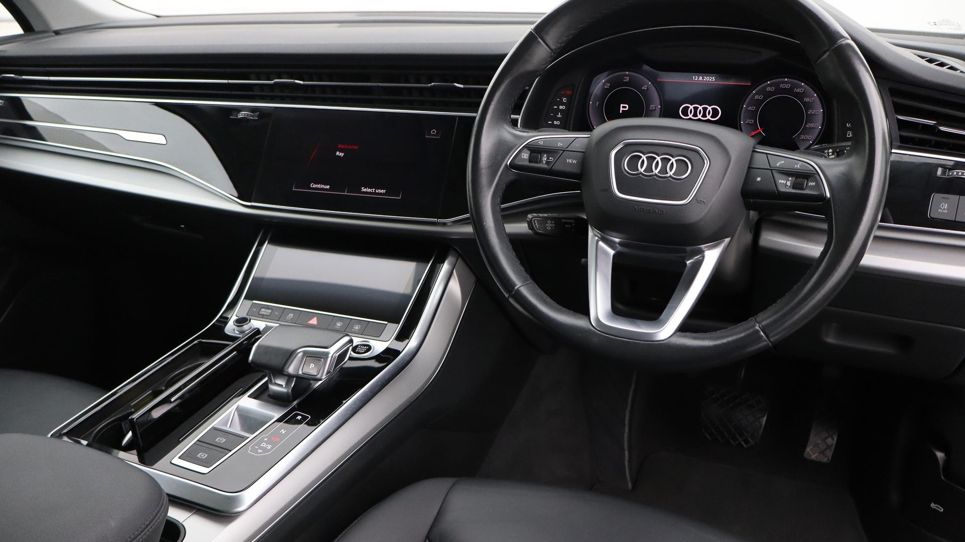 Audi Q7 image 4