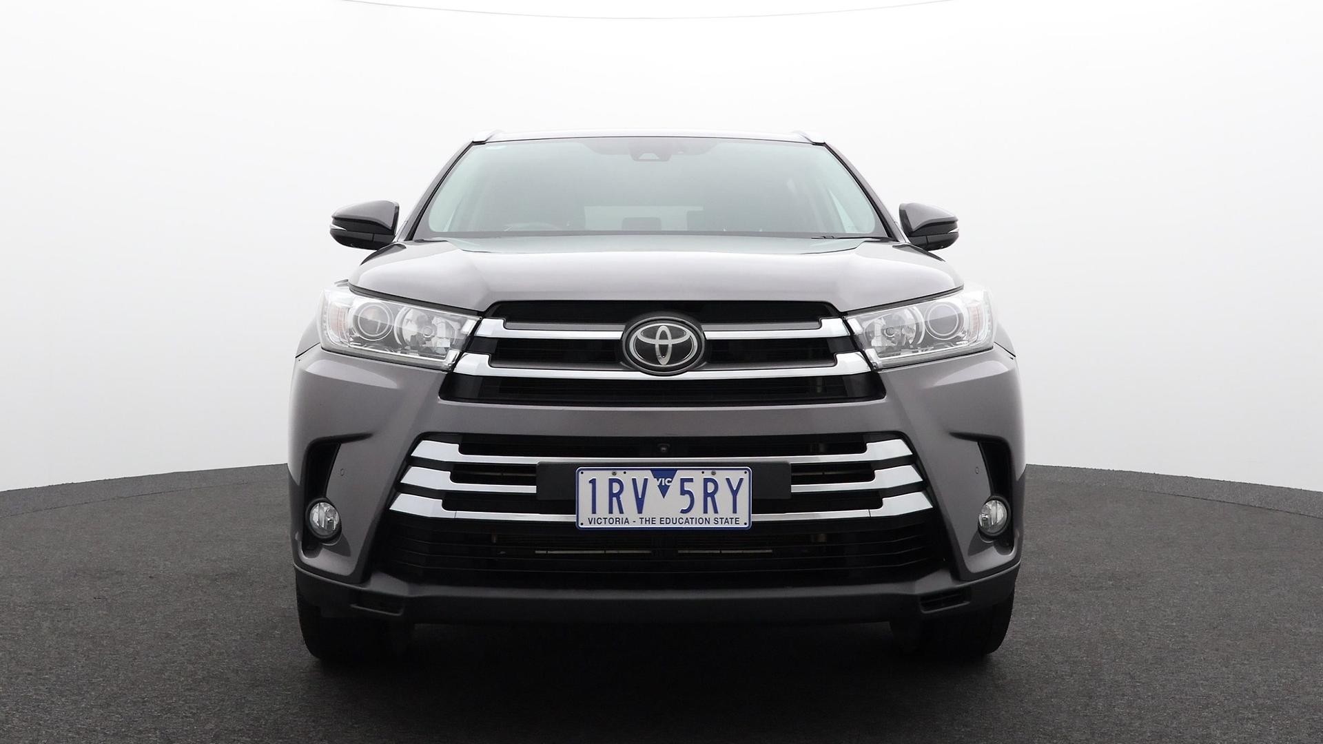 Toyota Kluger image 2