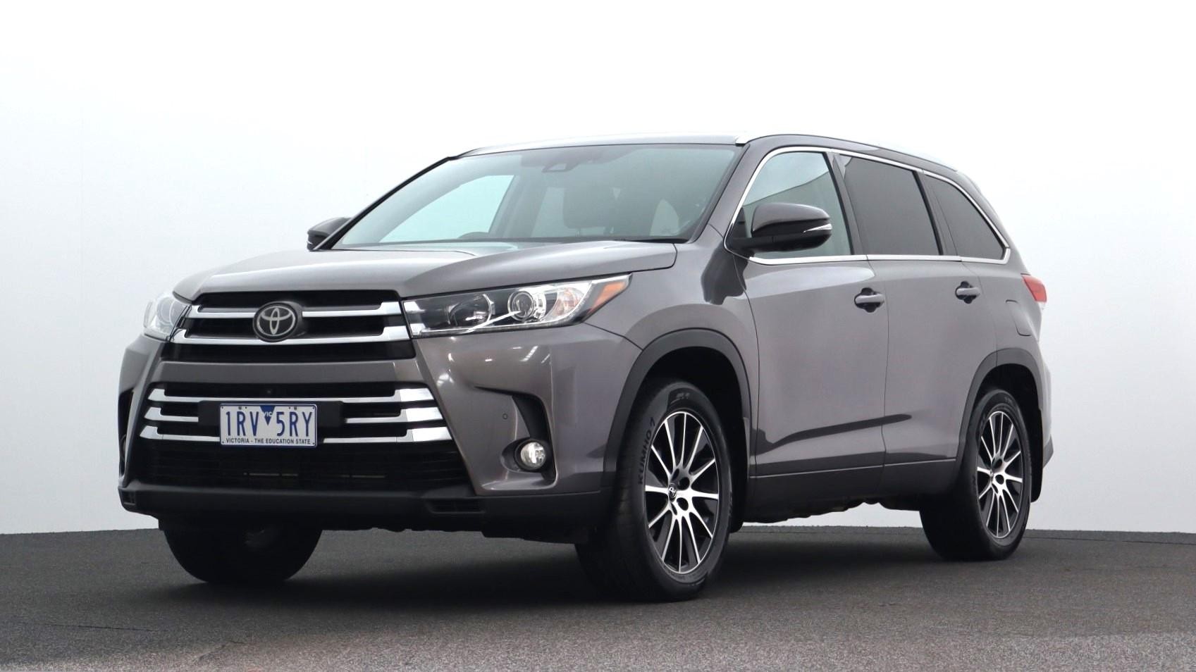 Toyota Kluger image 1