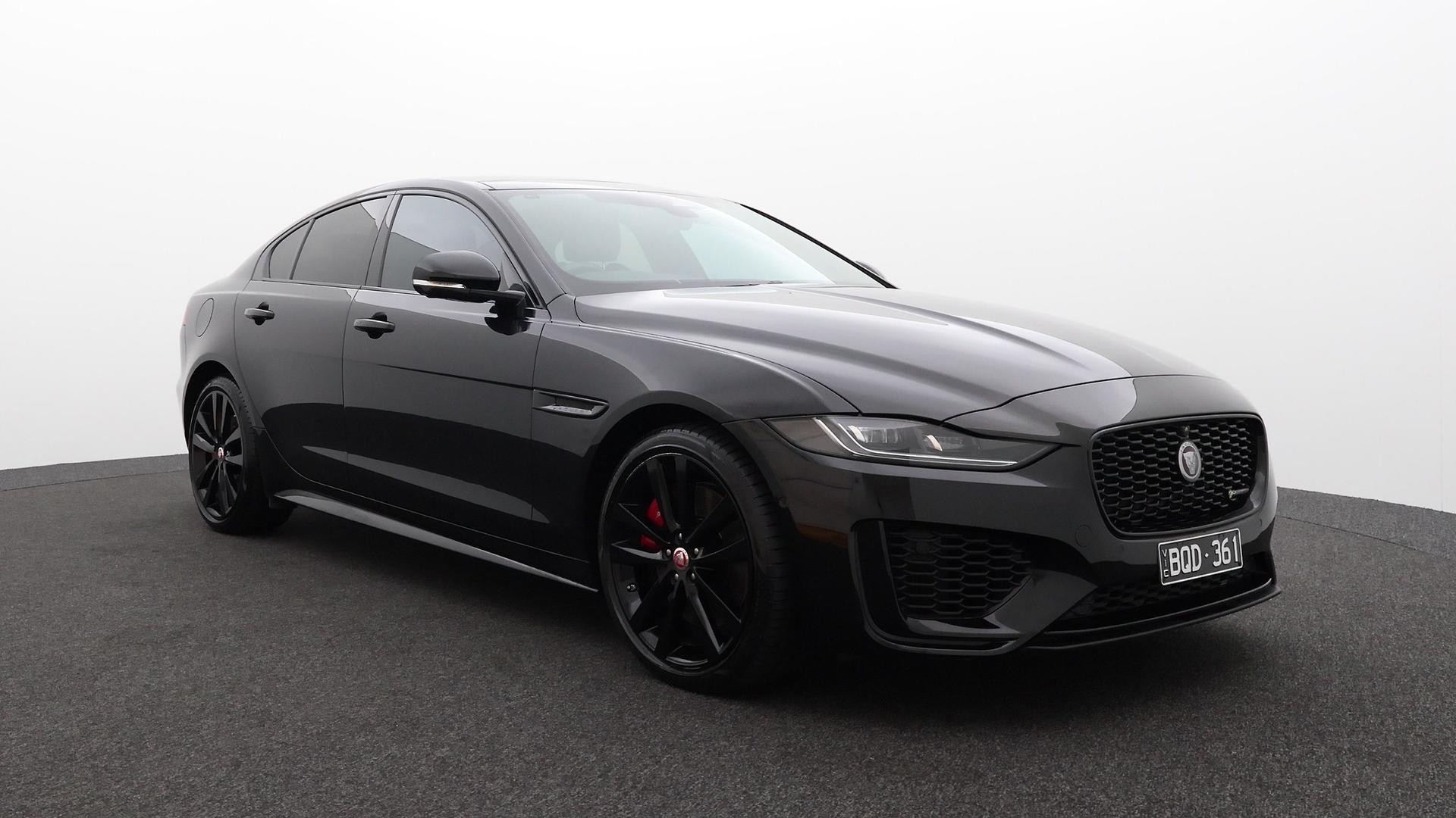 Jaguar Xe image 3