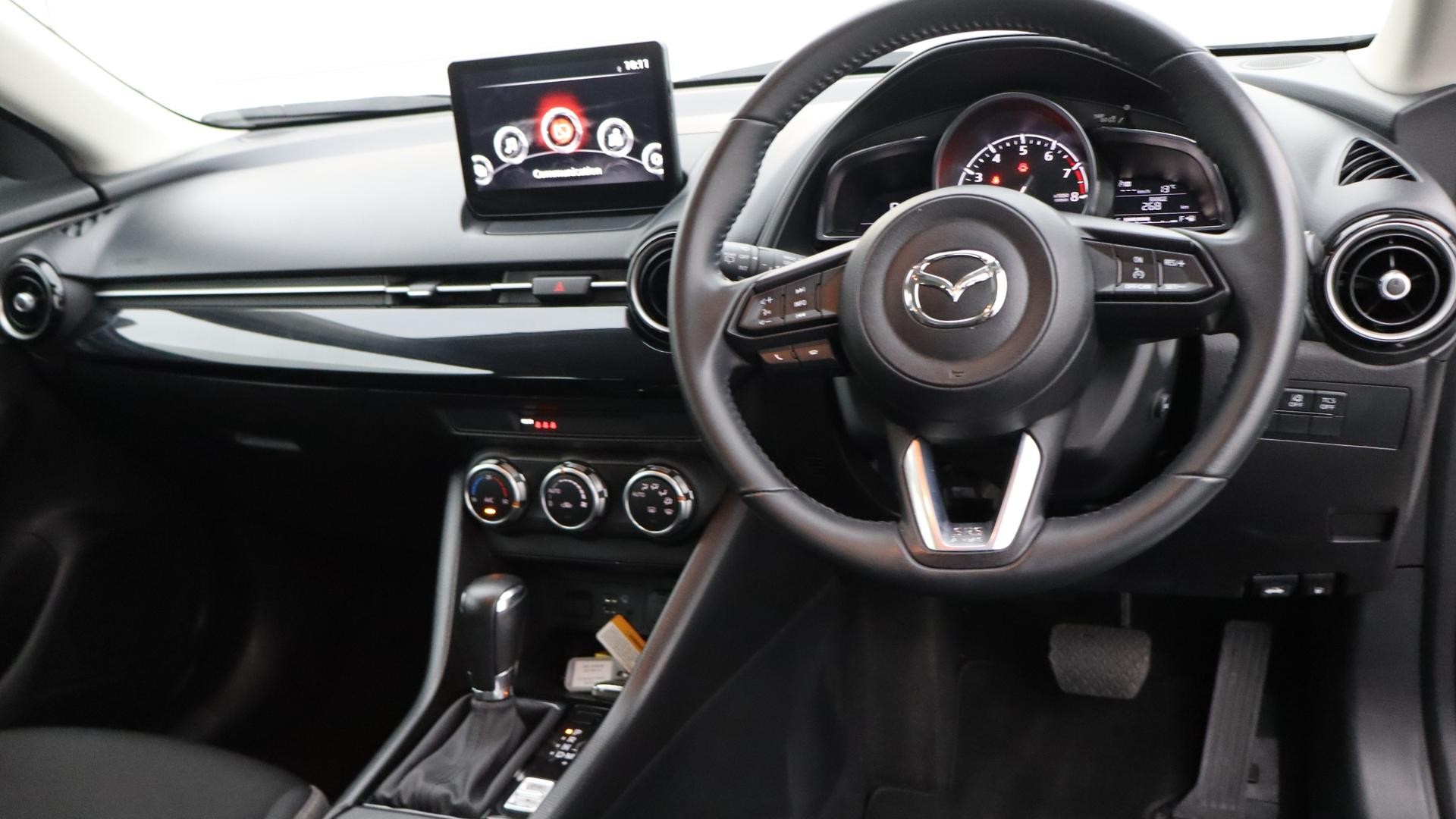 Mazda Cx-3 image 4