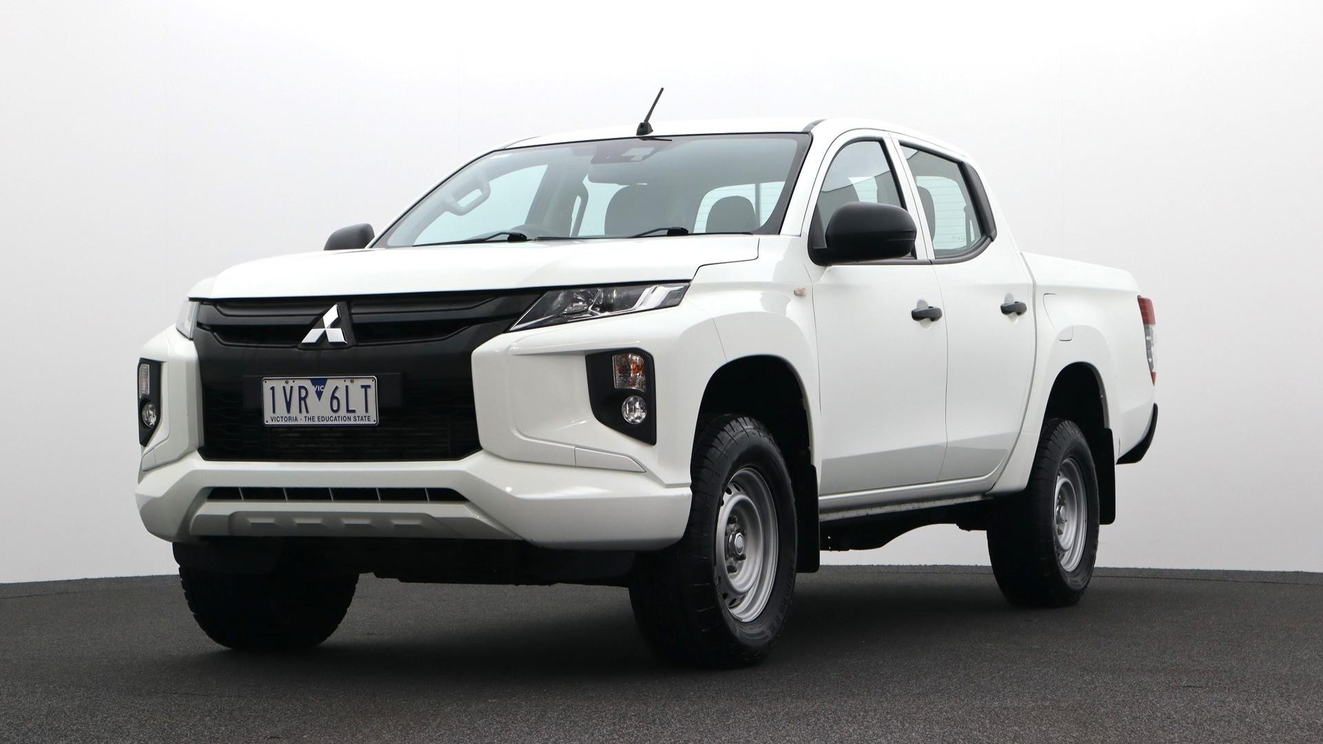 Mitsubishi Triton image 1