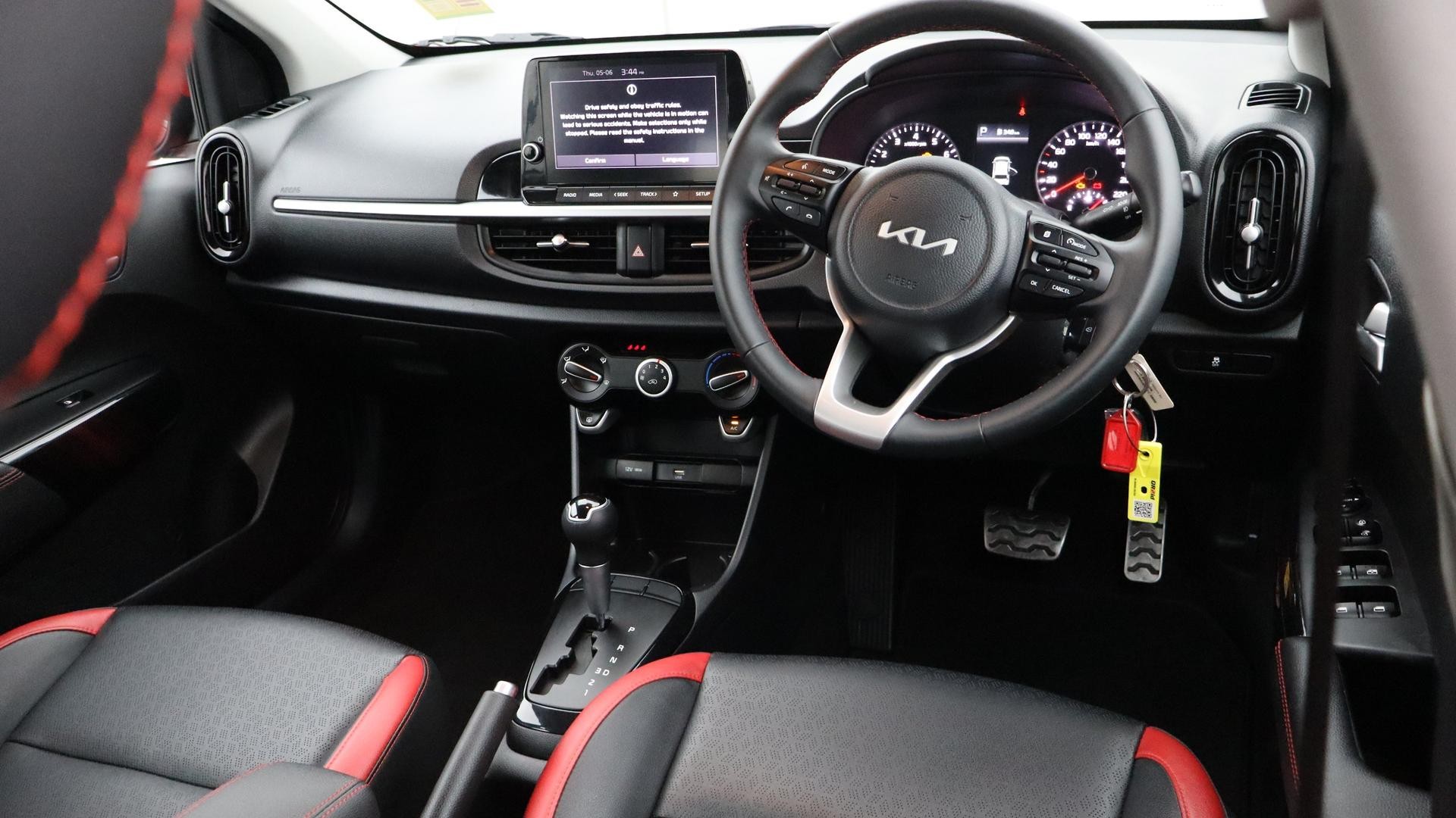Kia Picanto image 4