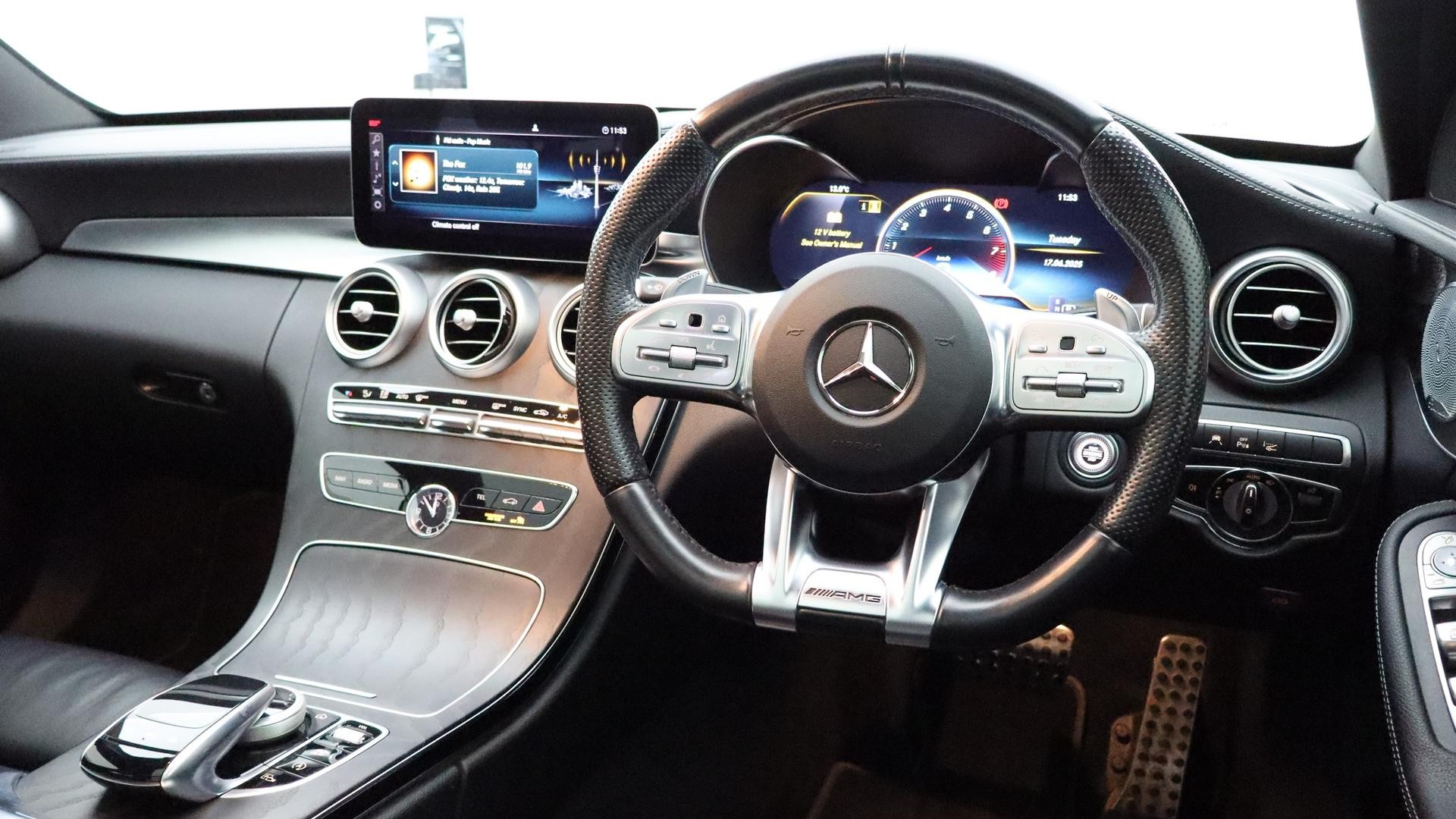 Mercedes Benz C-class image 4