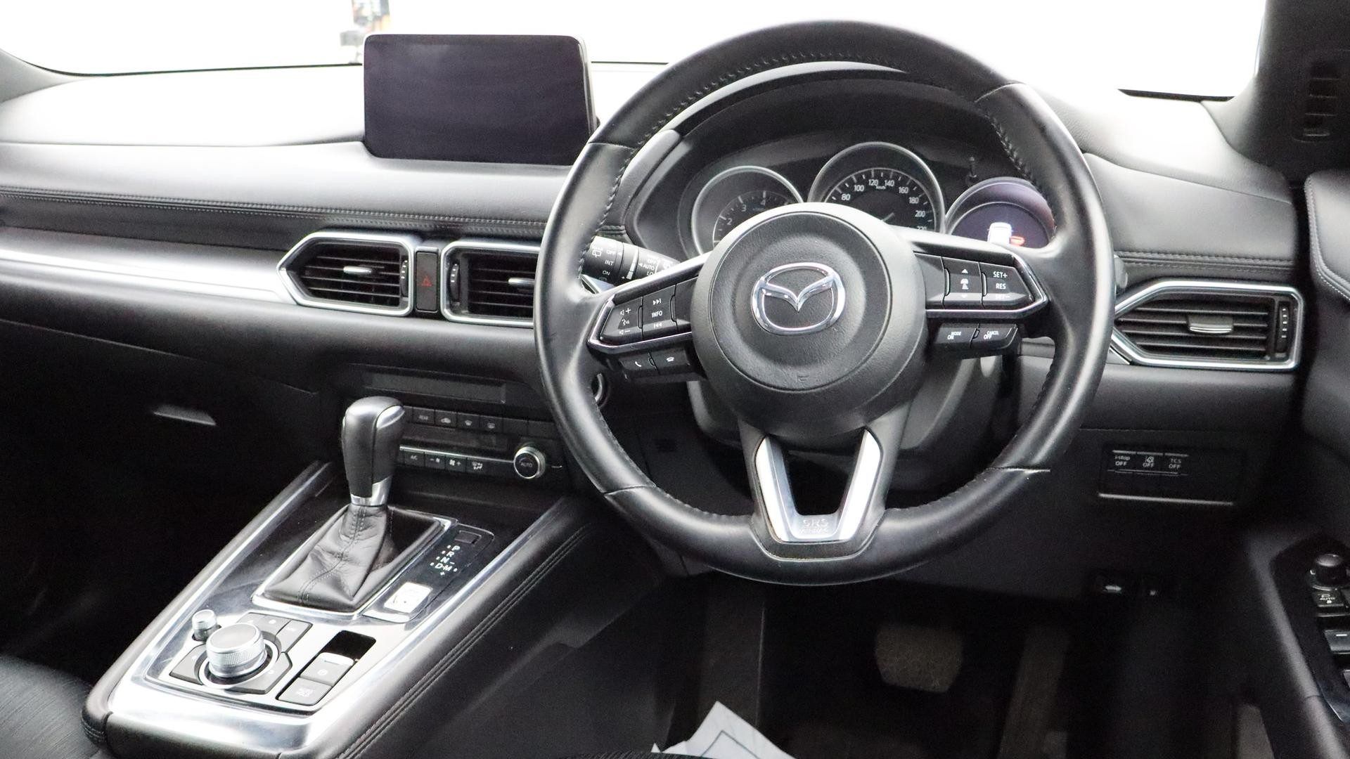 Mazda Cx-8 image 4